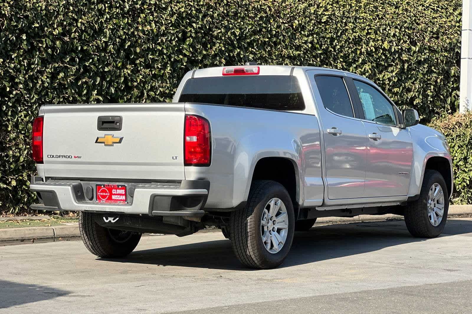 2017 Chevrolet Colorado 2WD LT Crew Cab 140.5 3