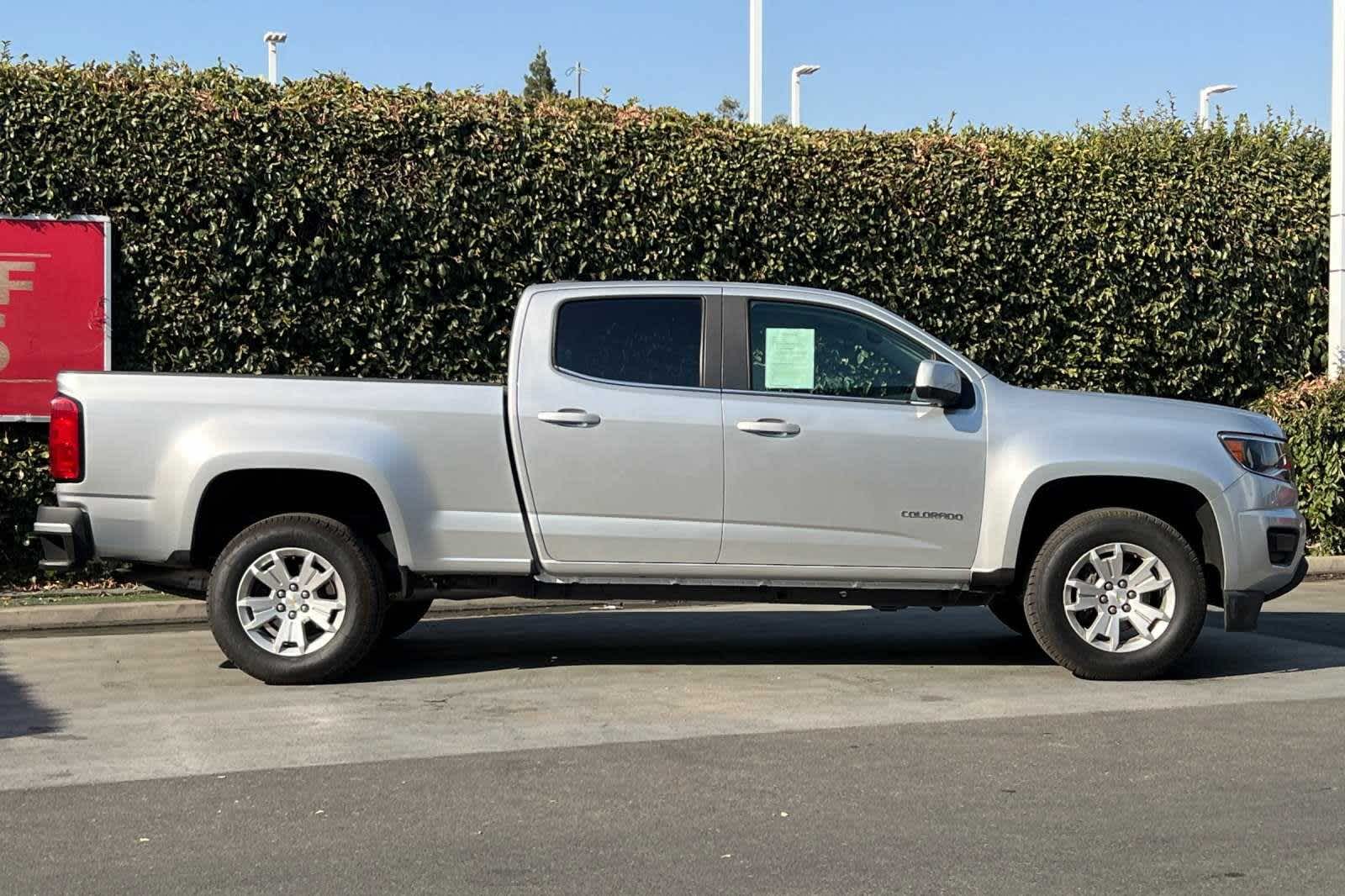 2017 Chevrolet Colorado 2WD LT Crew Cab 140.5 9