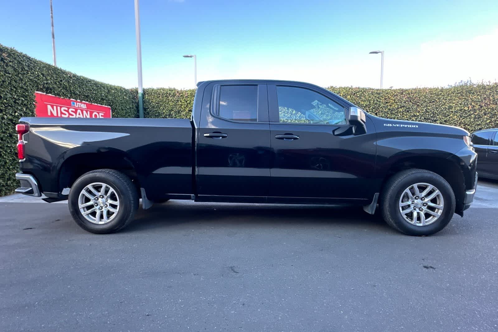 2020 Chevrolet Silverado 1500 LT 4WD Double Cab 147 9