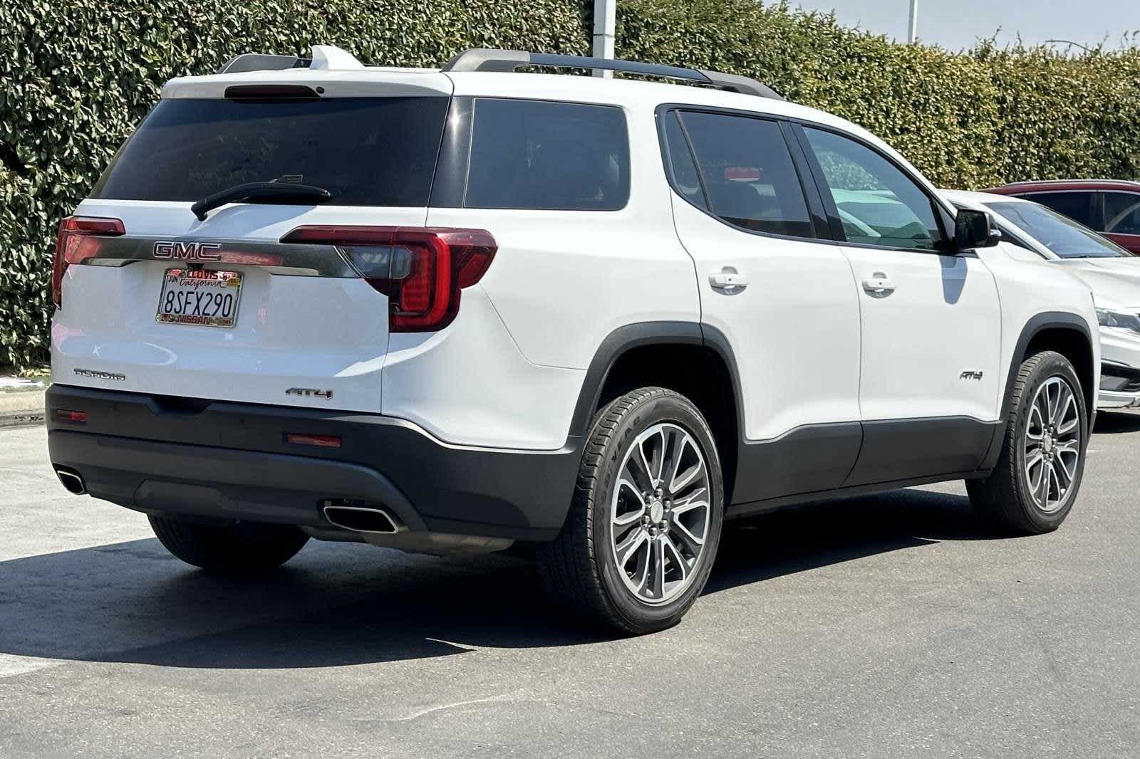 2020 GMC Acadia AT4 3