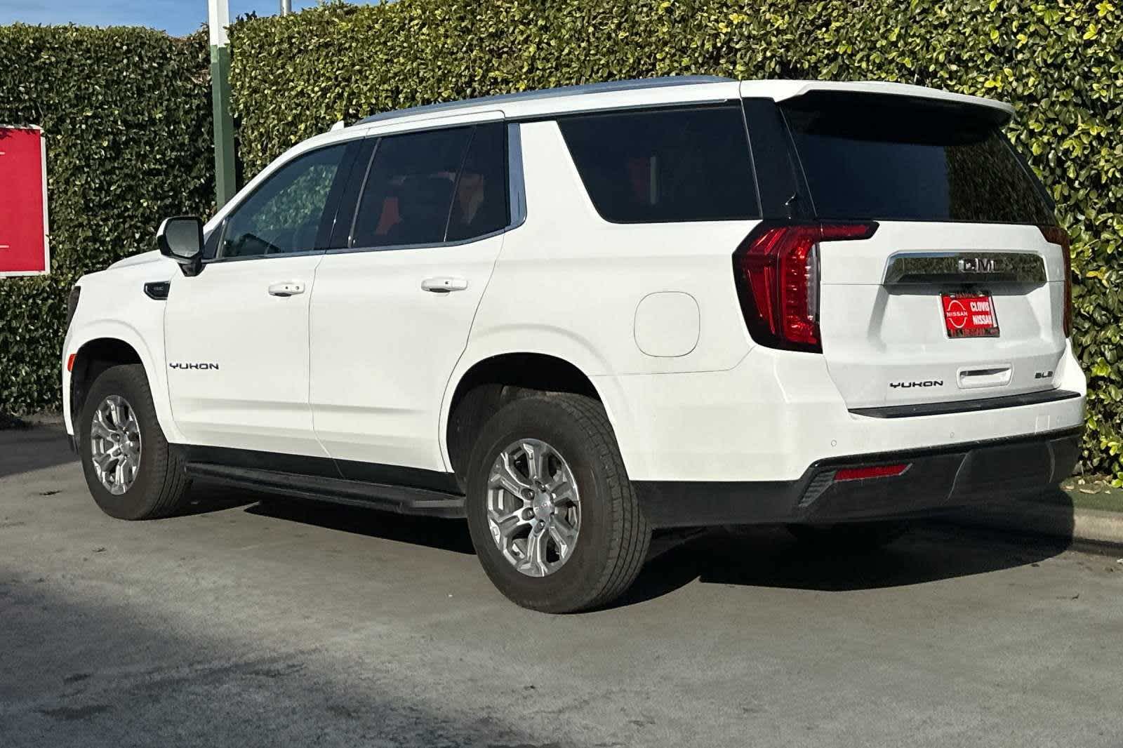 2022 GMC Yukon SLE 7