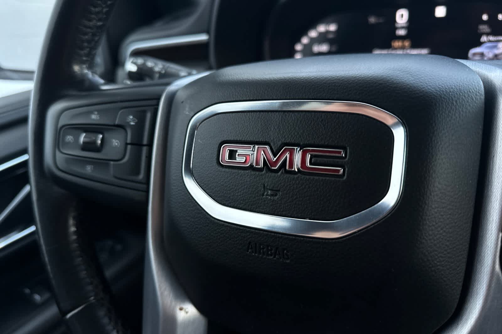 2022 GMC Yukon SLE 29