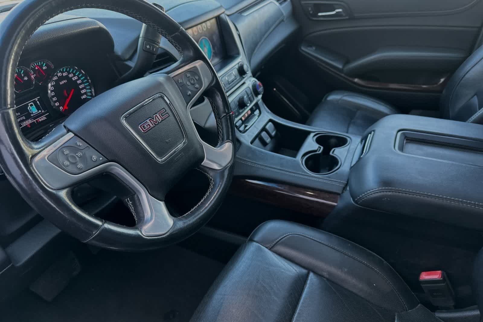 2019 GMC Yukon SLT 14