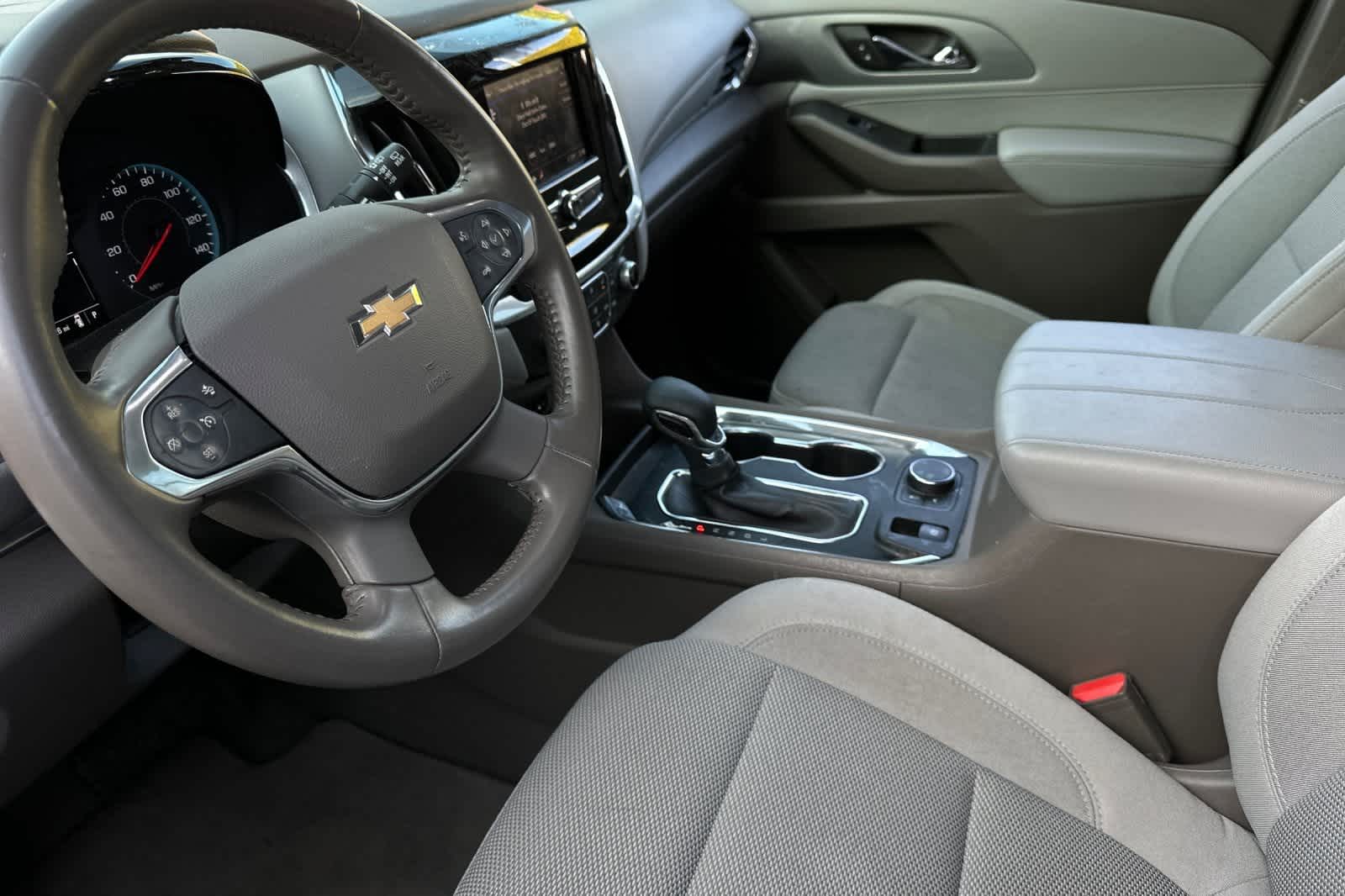 2021 Chevrolet Traverse LT Cloth 14