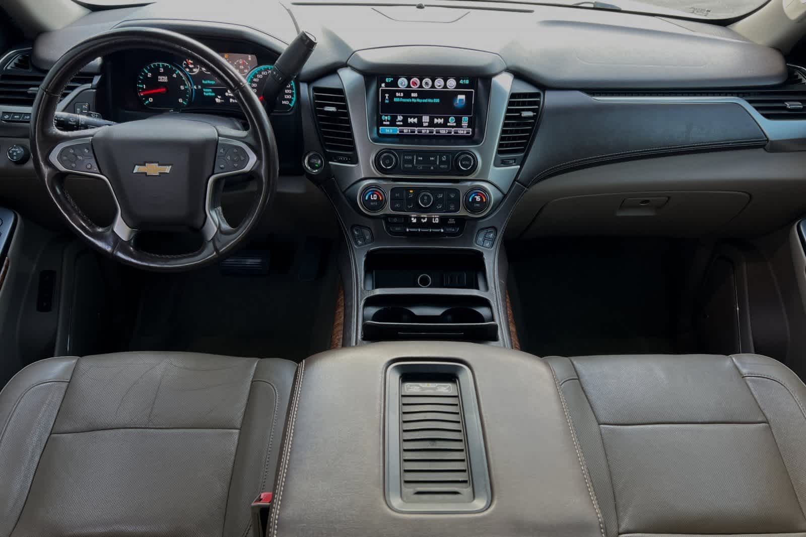 2016 Chevrolet Suburban LTZ 4