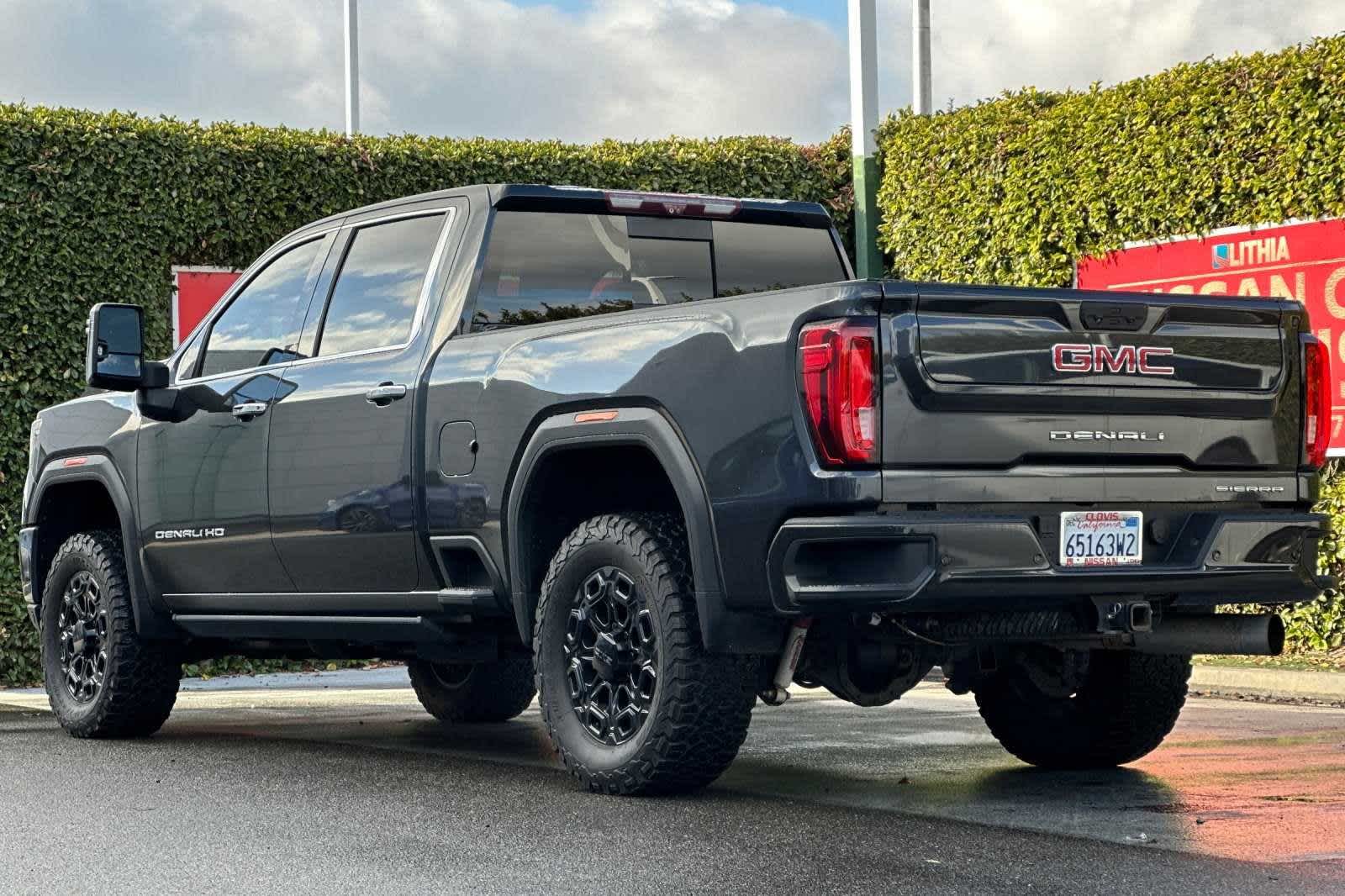 2020 GMC Sierra 2500HD Denali 4WD Crew Cab 159 7