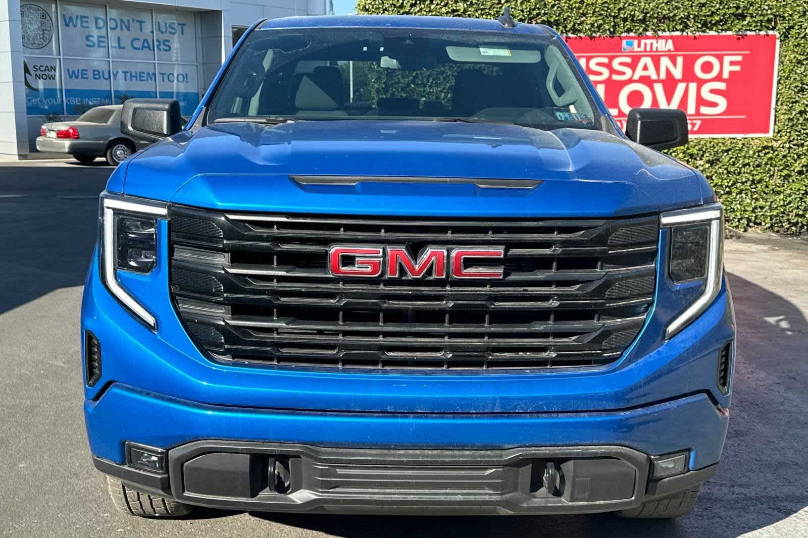 2022 GMC Sierra 1500 Elevation 4WD Crew Cab 147 11