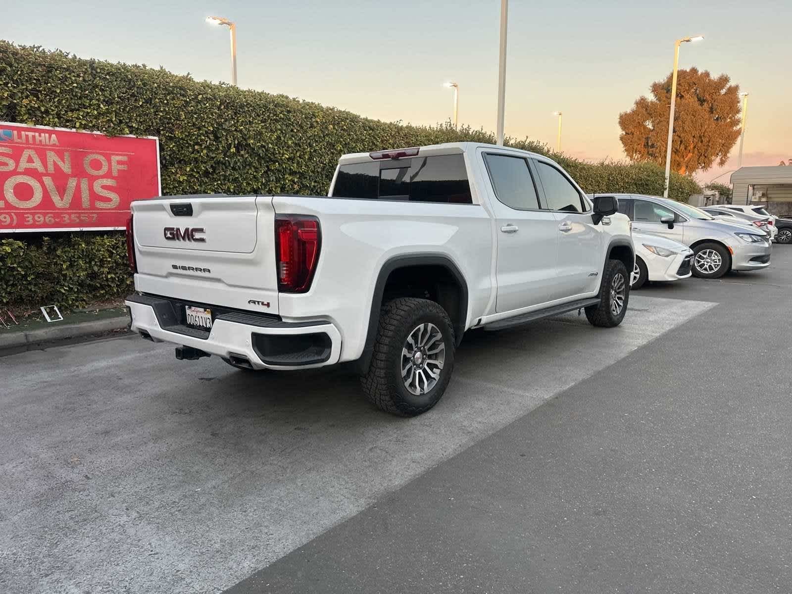 2023 GMC Sierra 1500 AT4 4WD Crew Cab 147 10