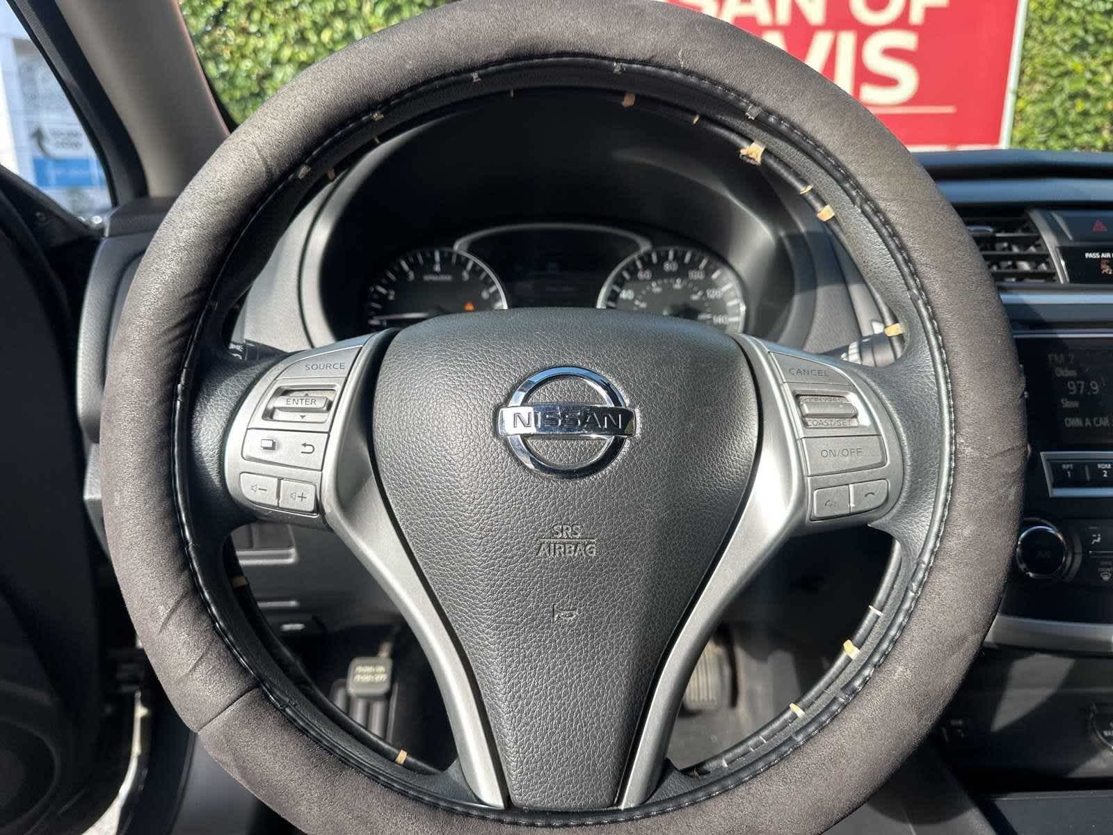 2016 Nissan Altima 2.5 S 23