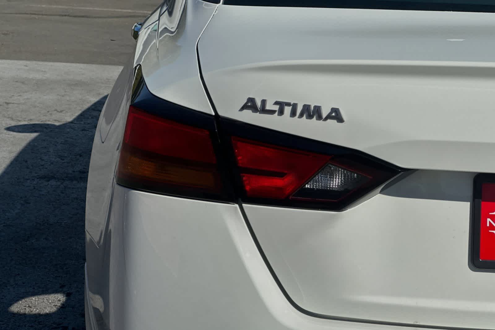 2025 Nissan Altima S 13