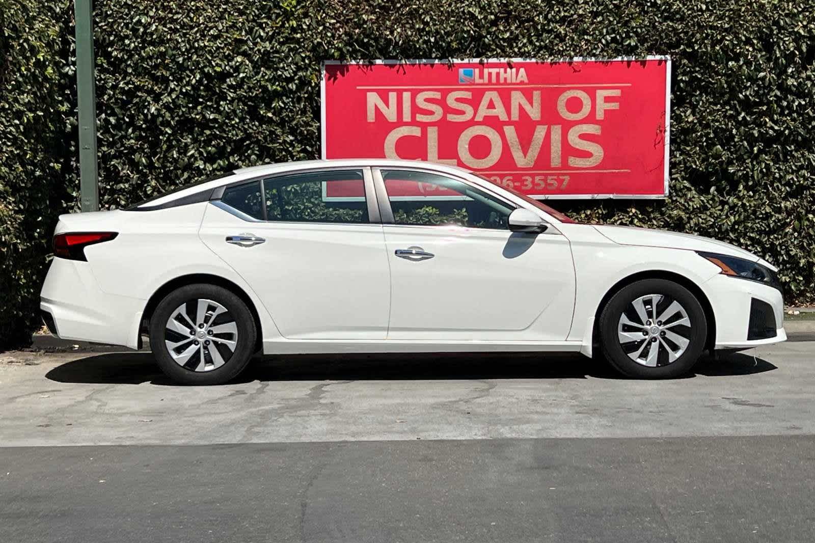 2023 Nissan Altima 2.5 S 9