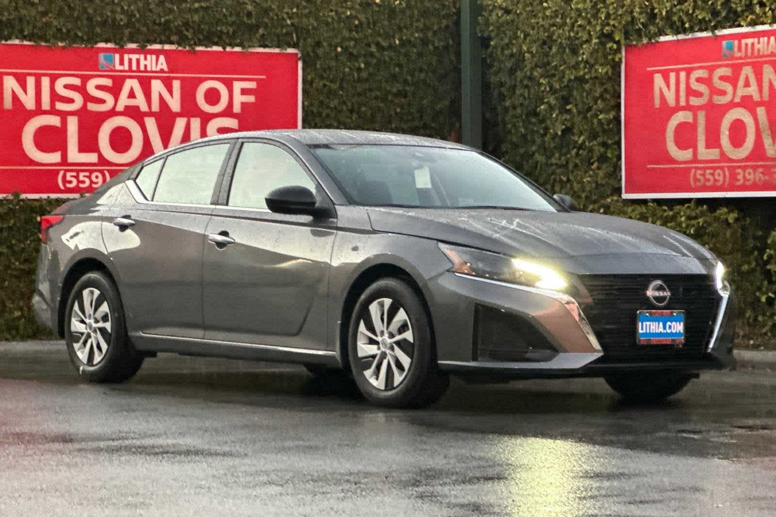 2025 Nissan Altima S 10