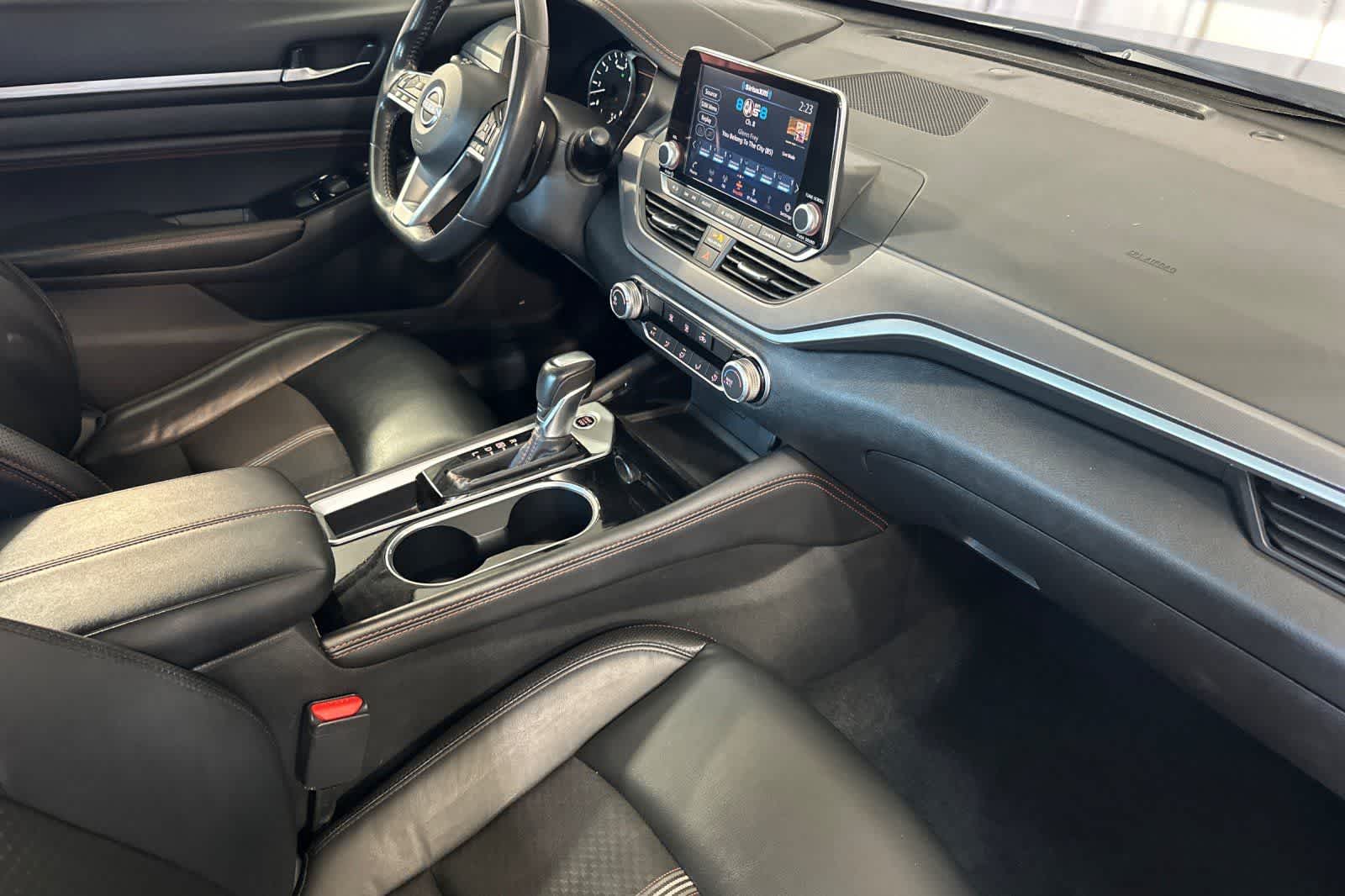 2023 Nissan Altima SR - Photo 17