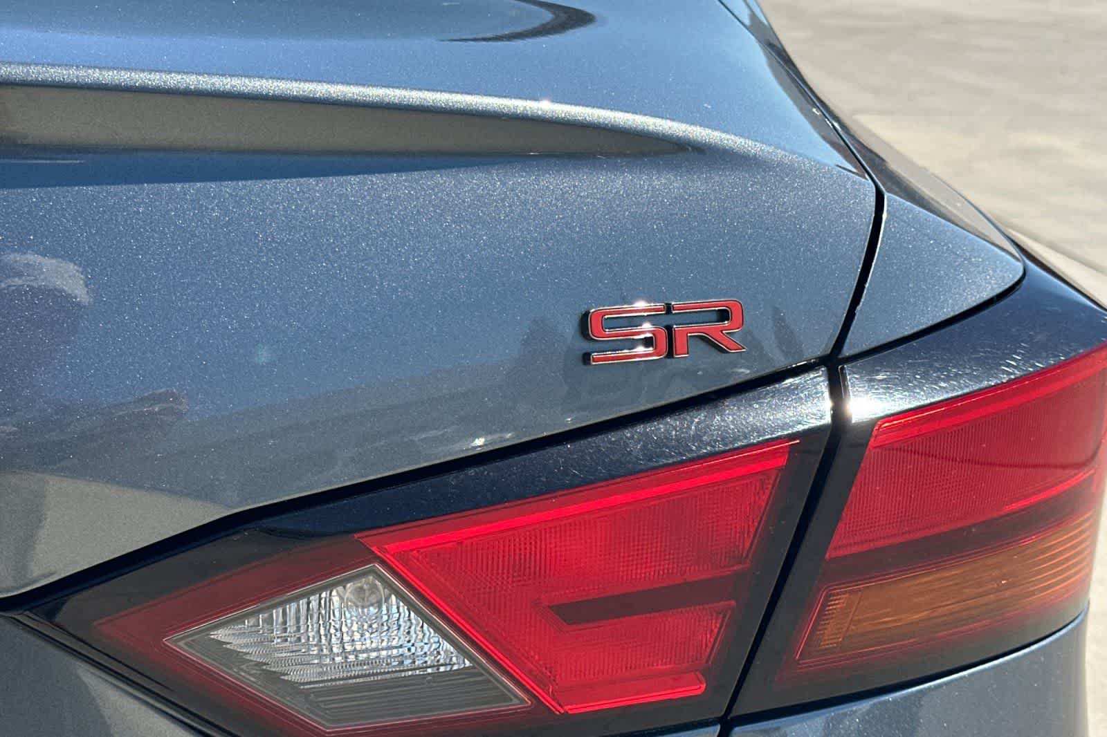 2023 Nissan Altima SR - Photo 13