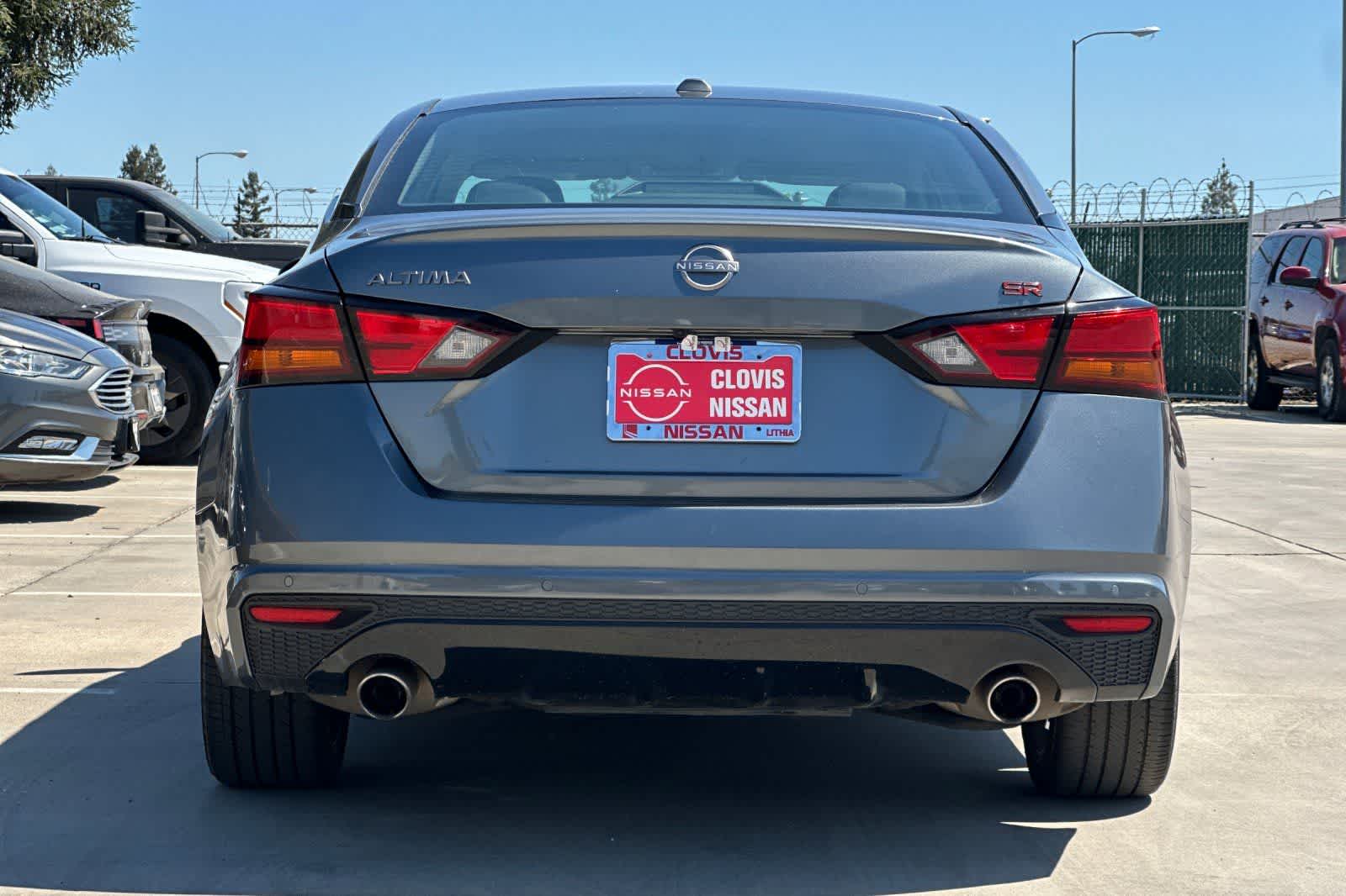 2023 Nissan Altima SR - Photo 8