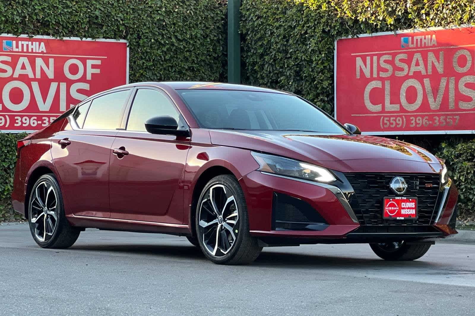 2025 Nissan Altima SR 10