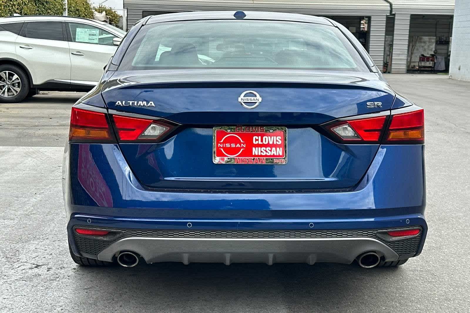 2021 Nissan Altima 2.5 SR 8