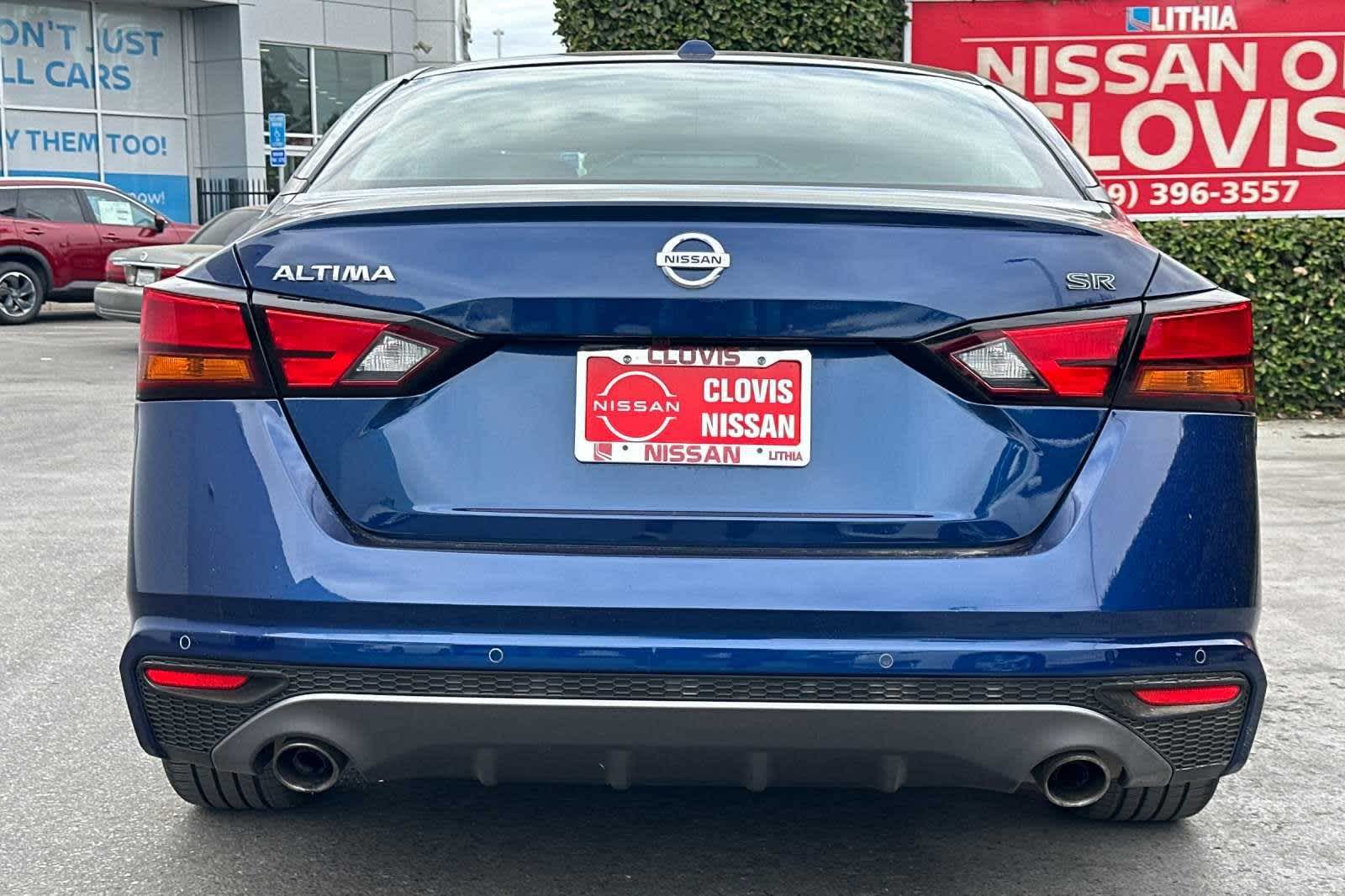 2021 Nissan Altima 2.5 SR 8