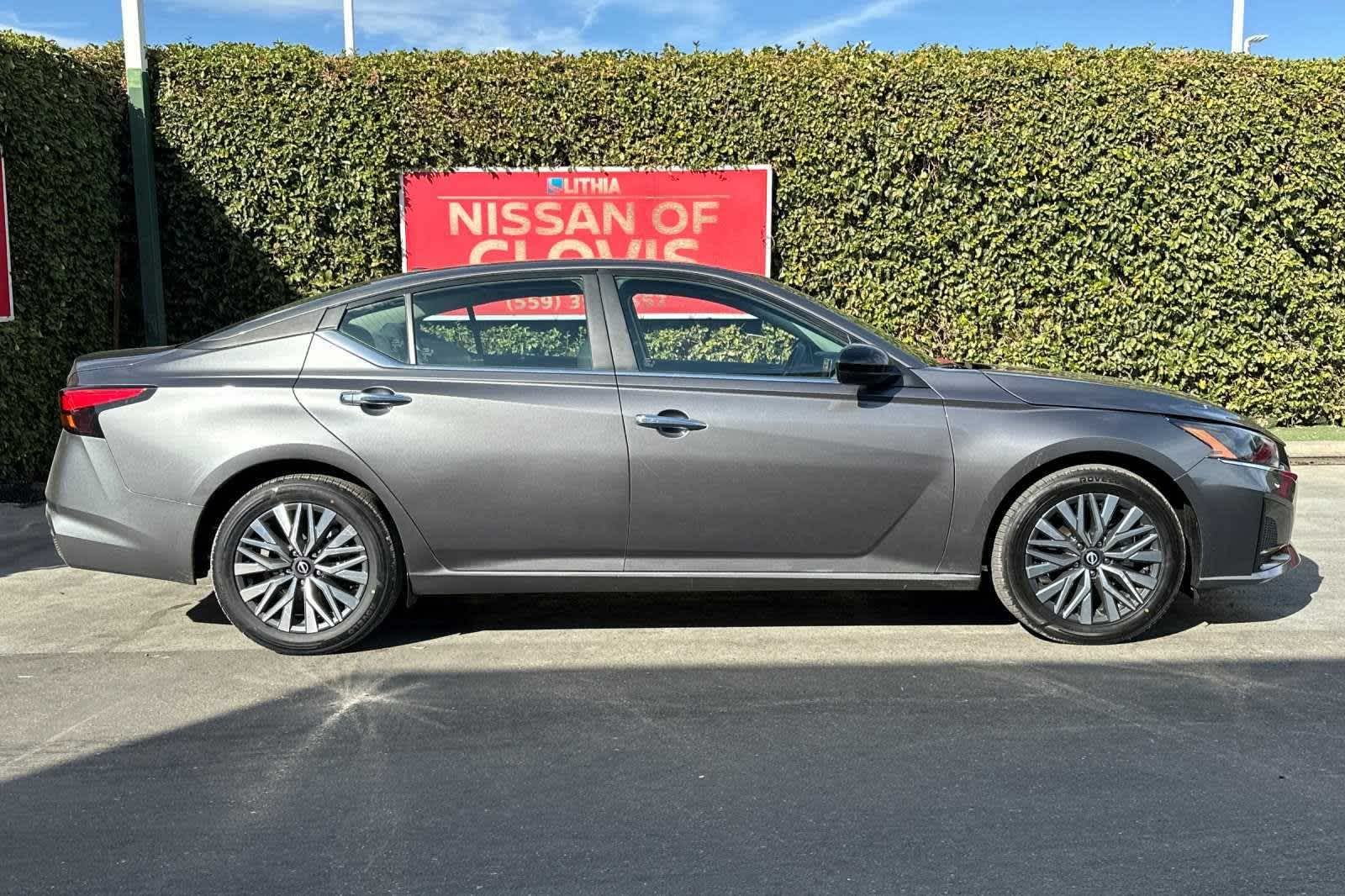 2024 Nissan Altima 2.5 SV 9