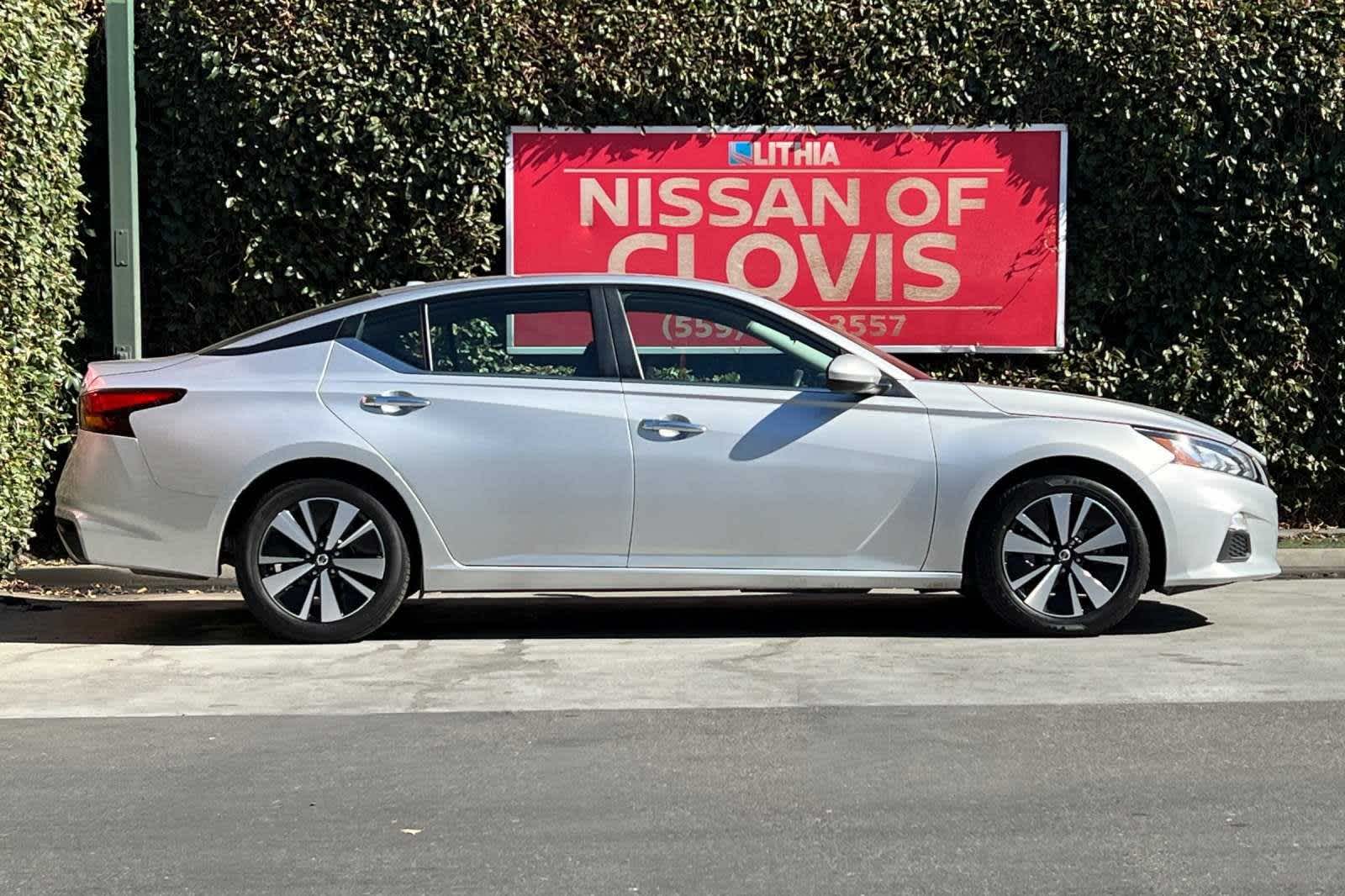 2022 Nissan Altima 2.5 SV 9