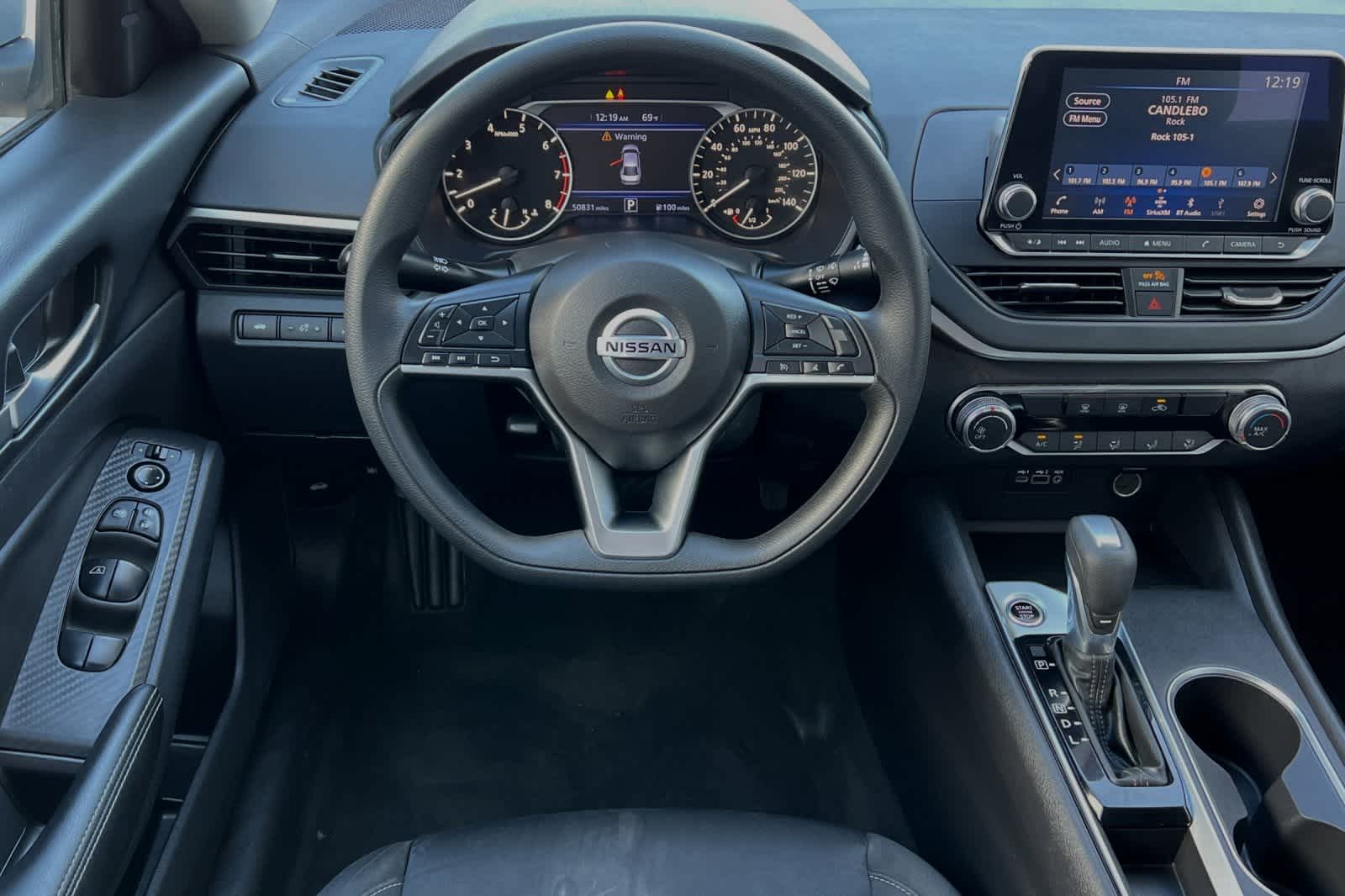 2022 Nissan Altima 2.5 SV 17