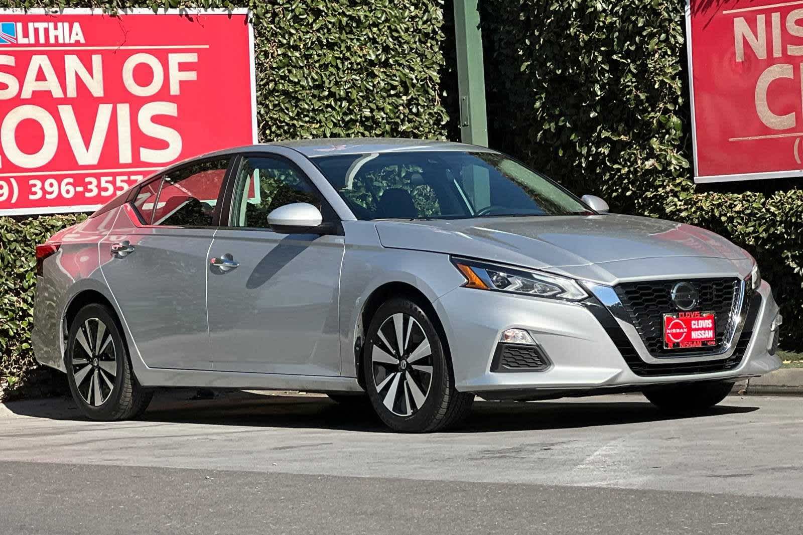 2022 Nissan Altima 2.5 SV 10