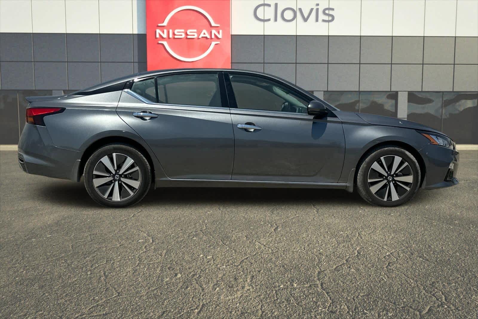 2022 Nissan Altima 2.5 SL photo 8