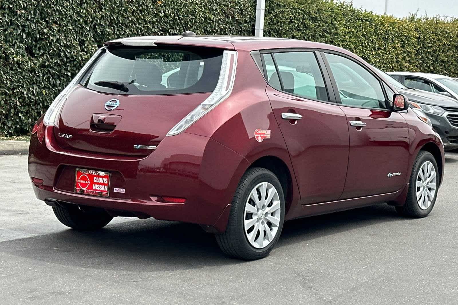 2017 Nissan LEAF S 3