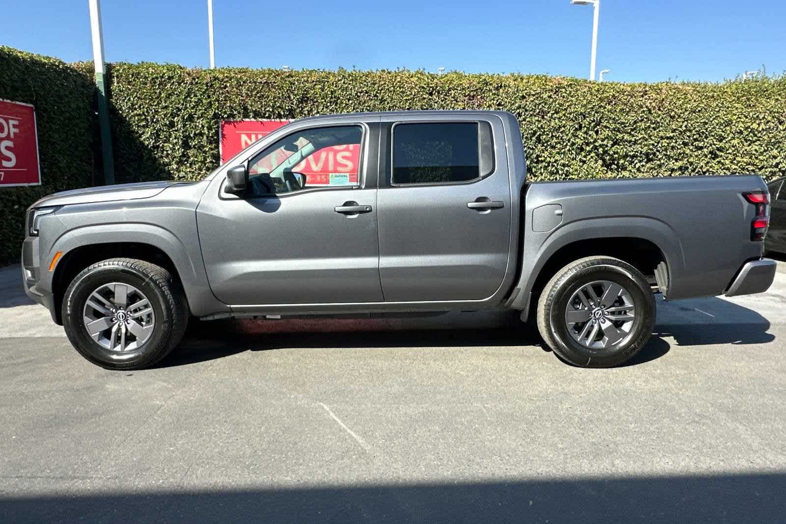 2025 Nissan Frontier SV Crew Cab 4x2 6