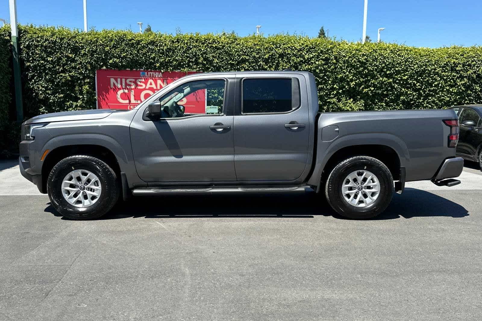 2024 Nissan Frontier SV Crew Cab 4x2 6