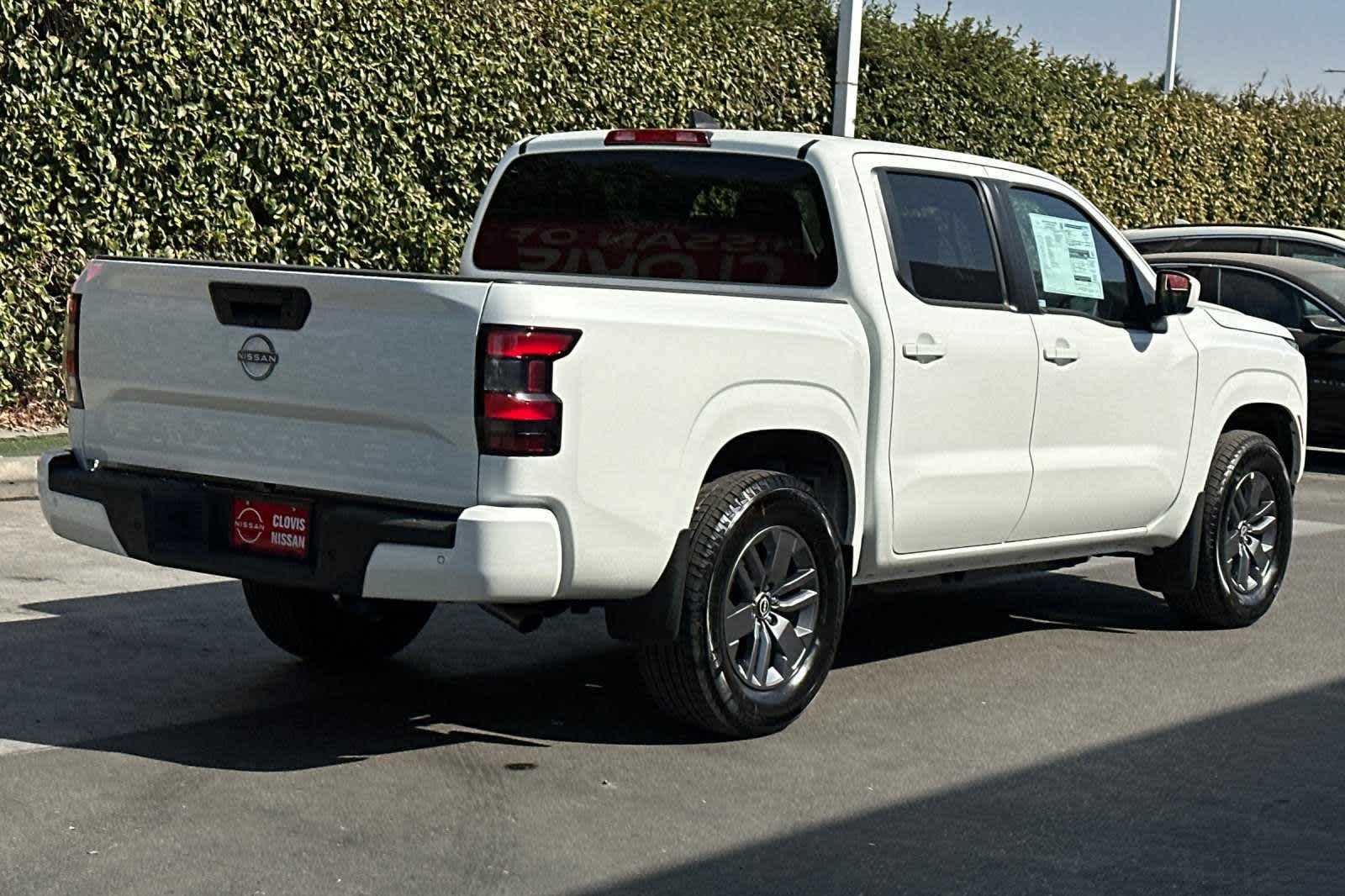 2025 Nissan Frontier SV Crew Cab 4x2 3