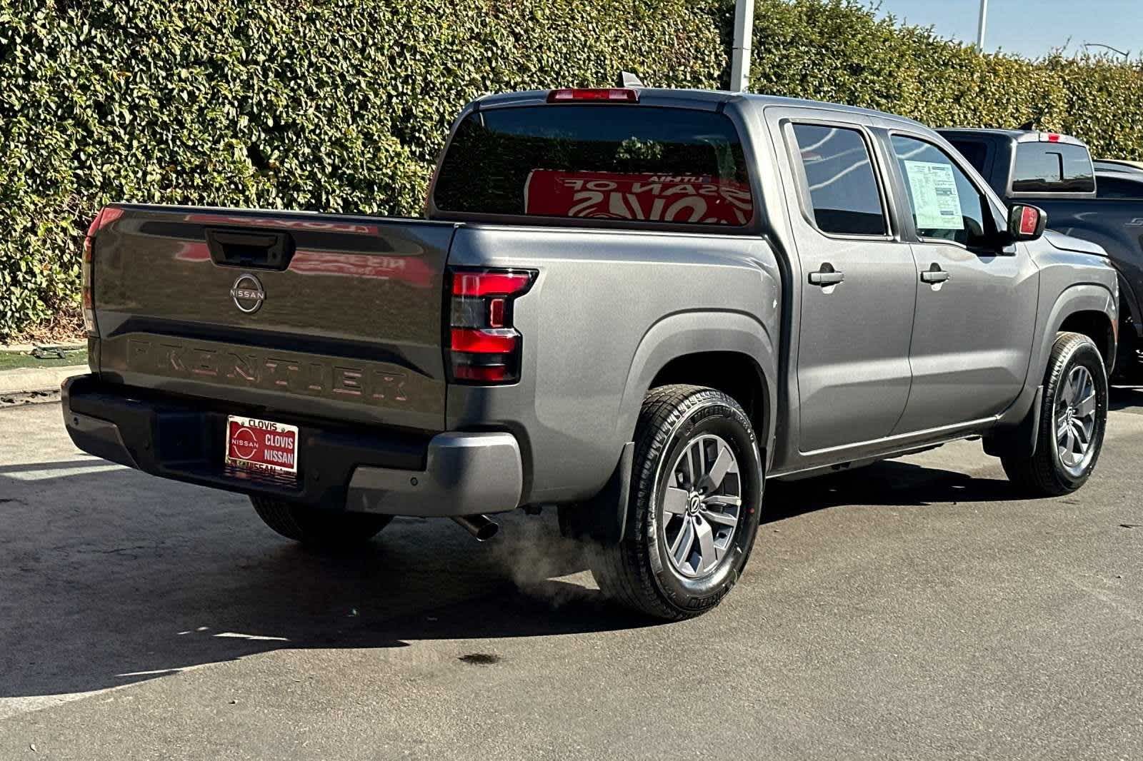 2025 Nissan Frontier SV Crew Cab 4x2 3