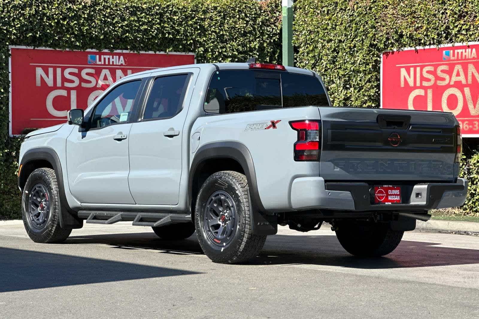 2025 Nissan Frontier PRO-X Crew Cab 4x2 7