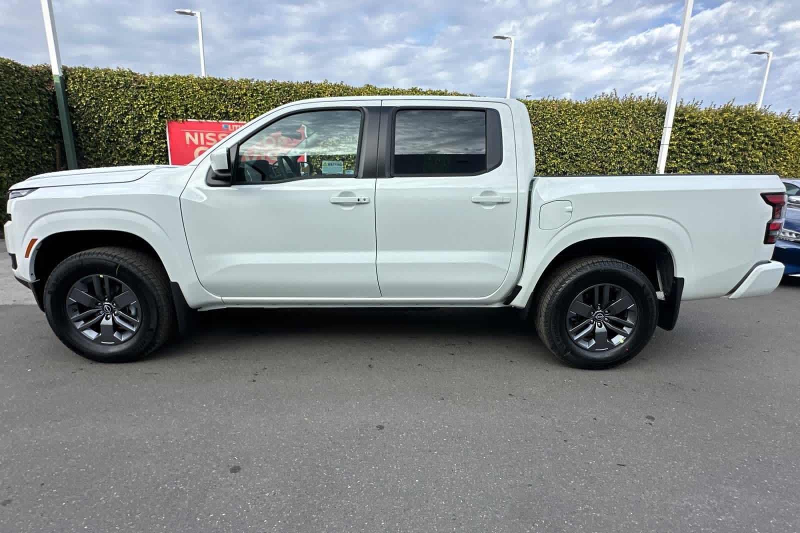 New 2025 Nissan Frontier SV New 2025 Nissan Frontier SV