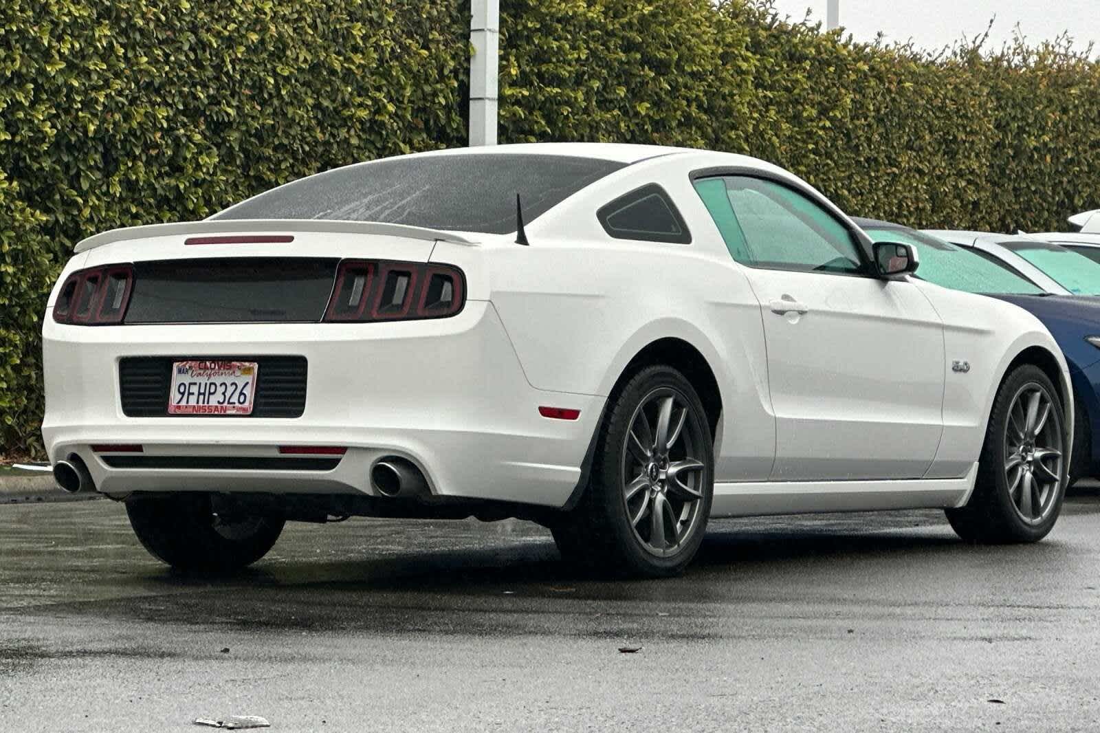 2013 Ford Mustang GT Premium 4