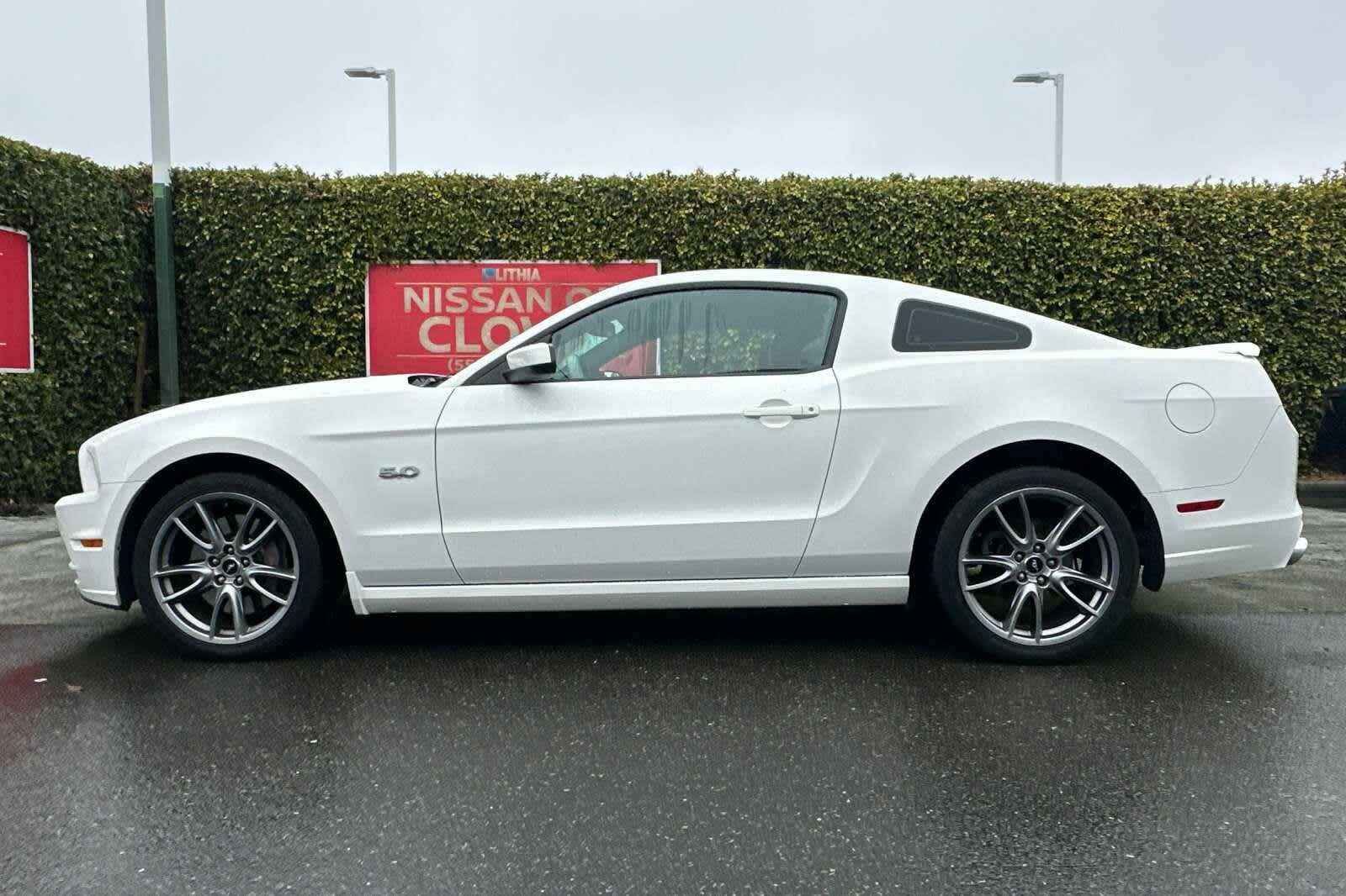 2013 Ford Mustang GT Premium 7