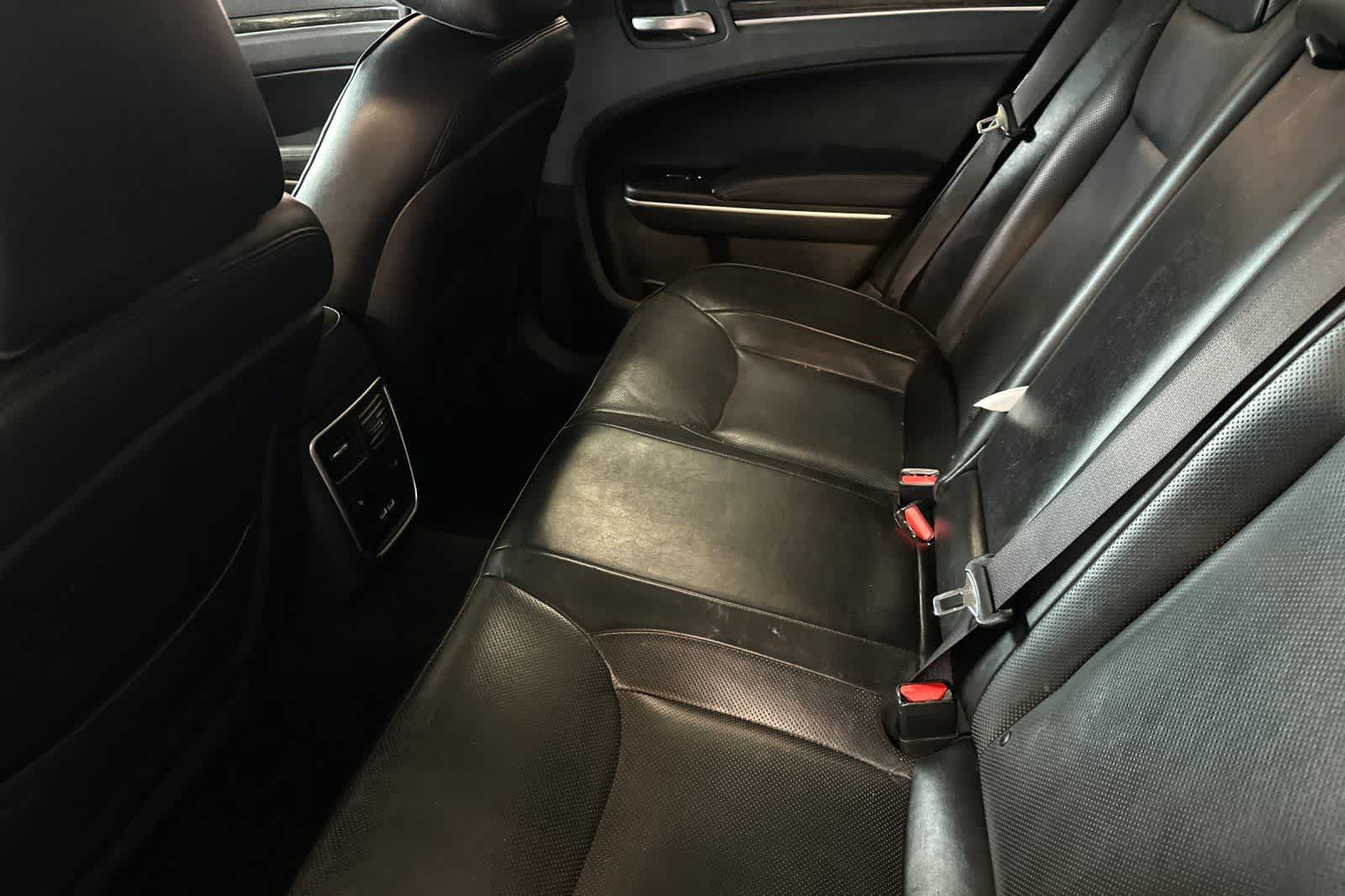2019 Chrysler 300