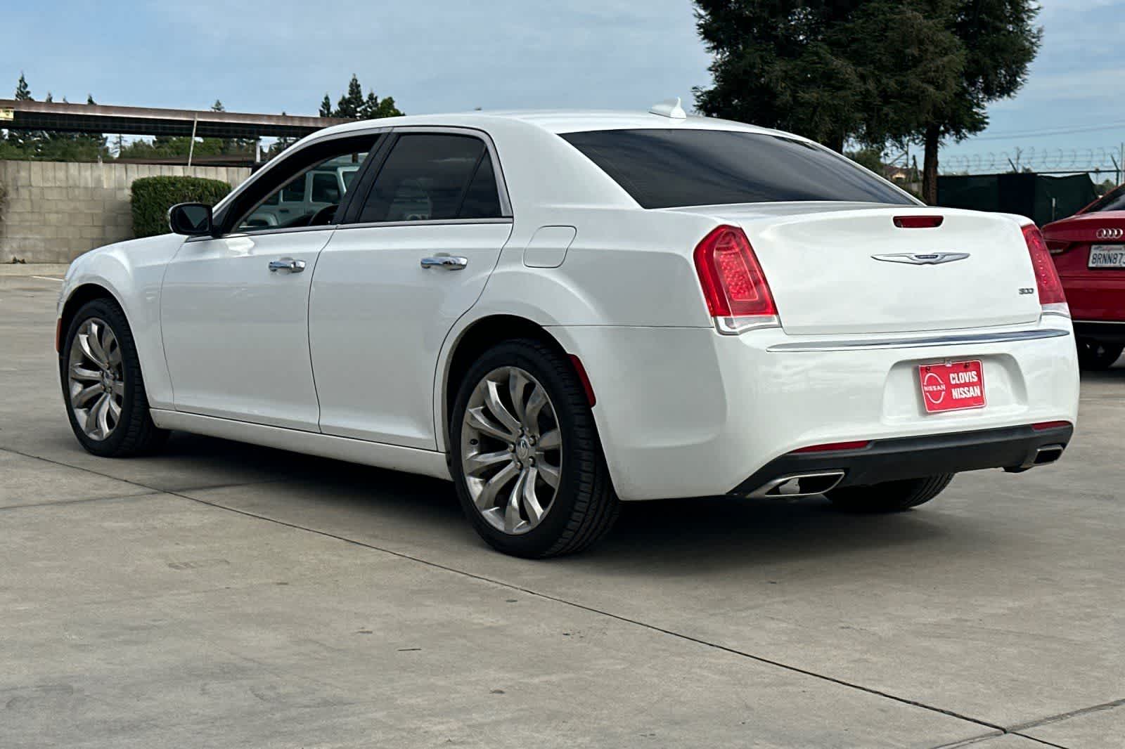 2019 Chrysler 300