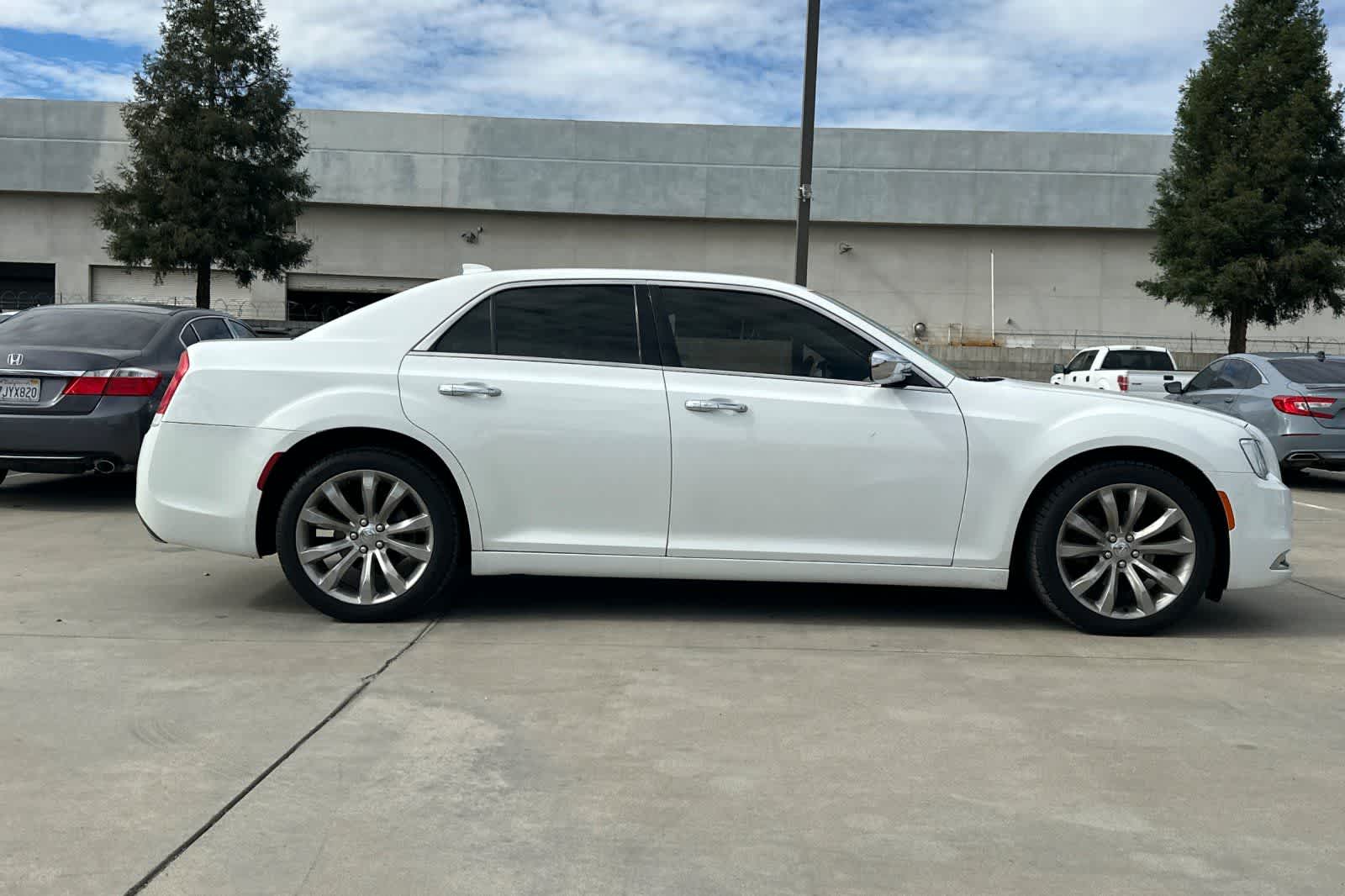 2019 Chrysler 300