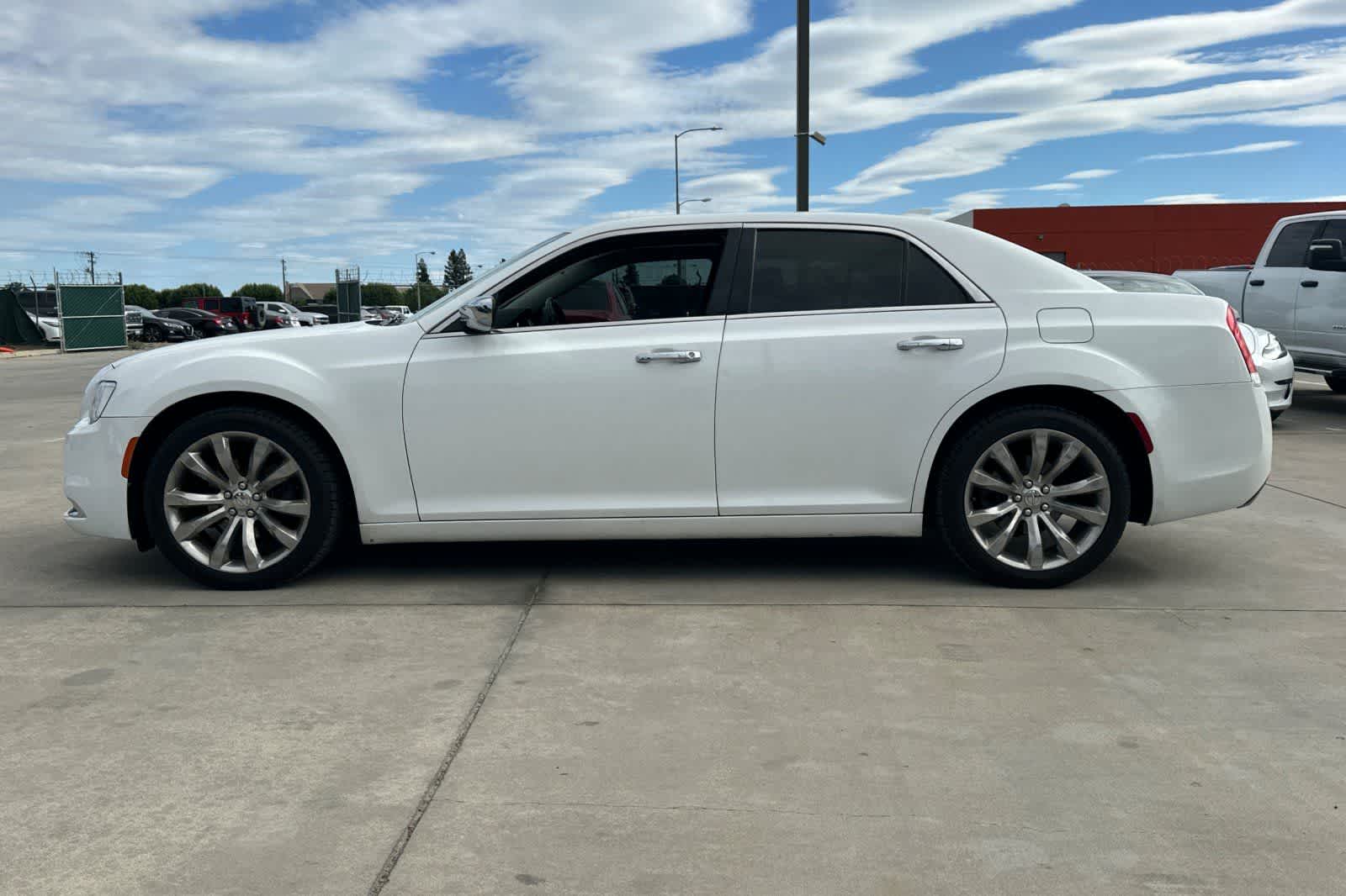 2019 Chrysler 300