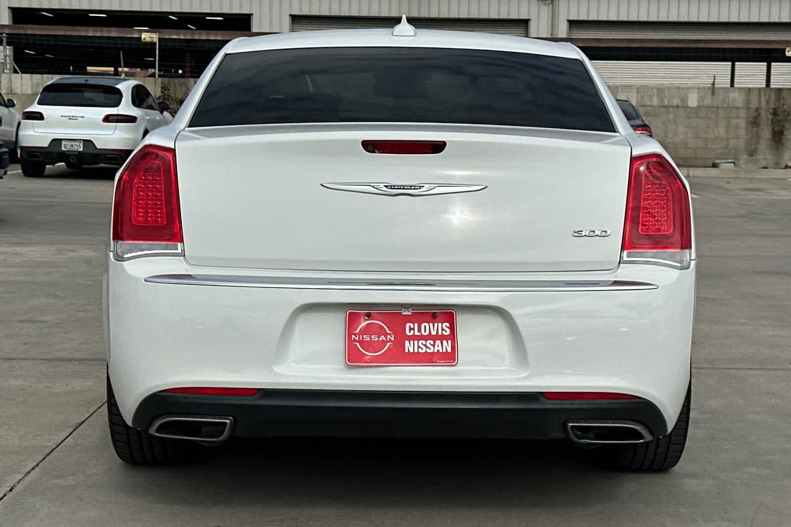 2019 Chrysler 300