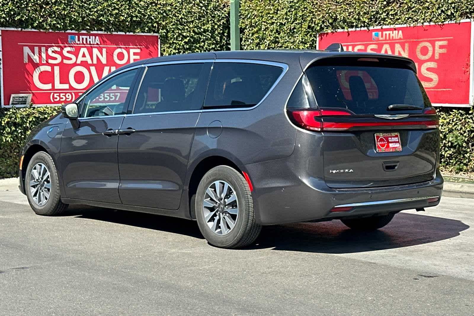 2022 Chrysler Pacifica Hybrid Touring L 7