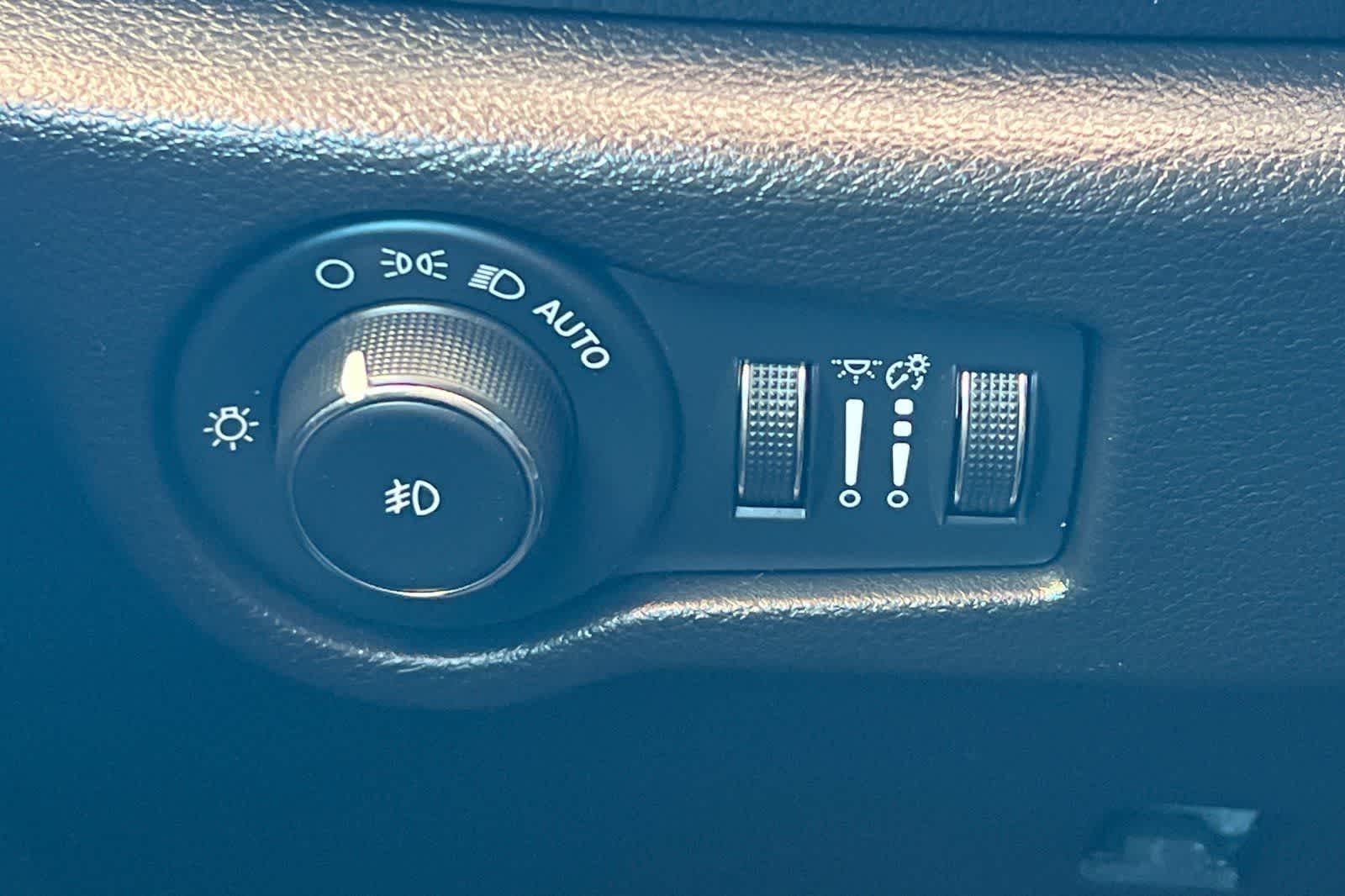 2022 Chrysler Pacifica Hybrid Touring L - Photo 33