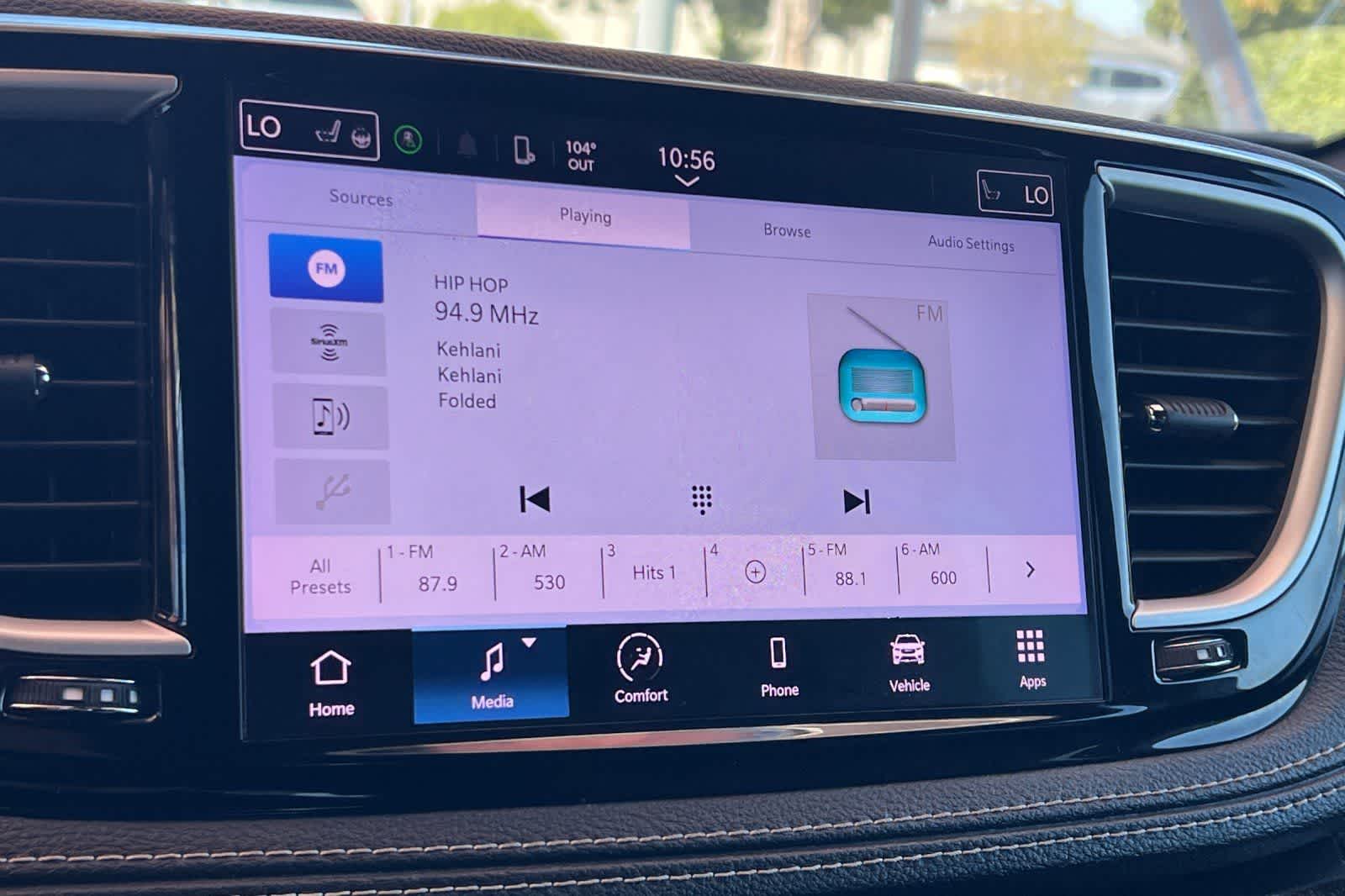 2022 Chrysler Pacifica Hybrid Touring L - Photo 22