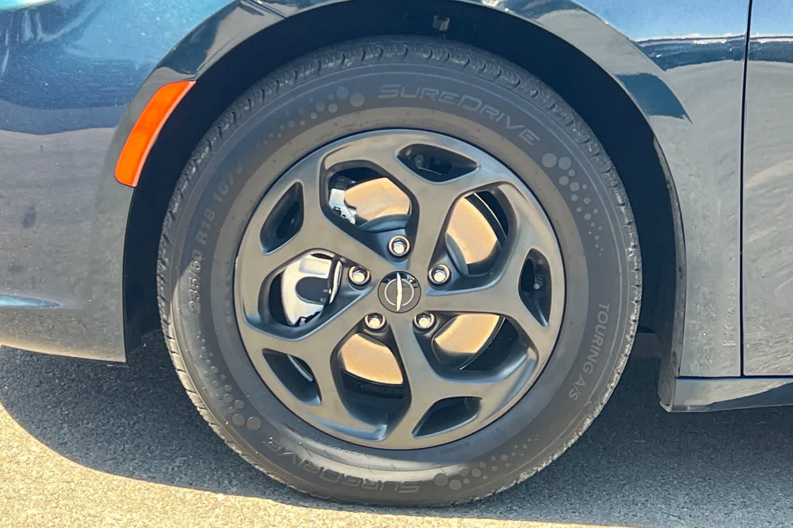 2022 Chrysler Pacifica Hybrid Touring L - Photo 36