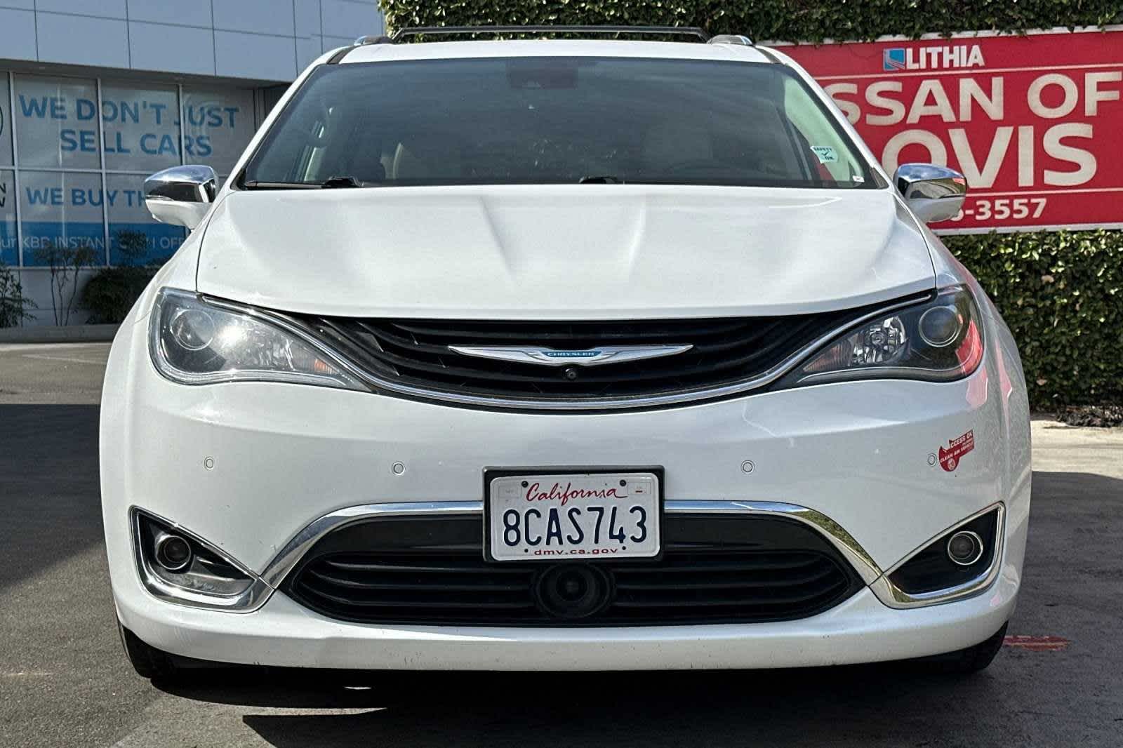 2018 Chrysler Pacifica Hybrid Limited 11