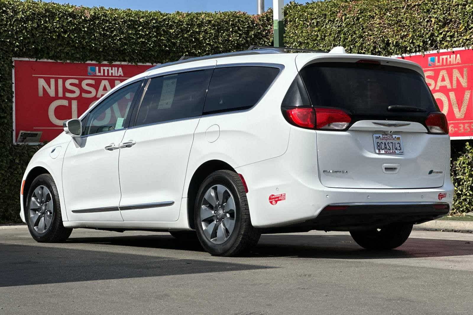 2018 Chrysler Pacifica Hybrid Limited 7