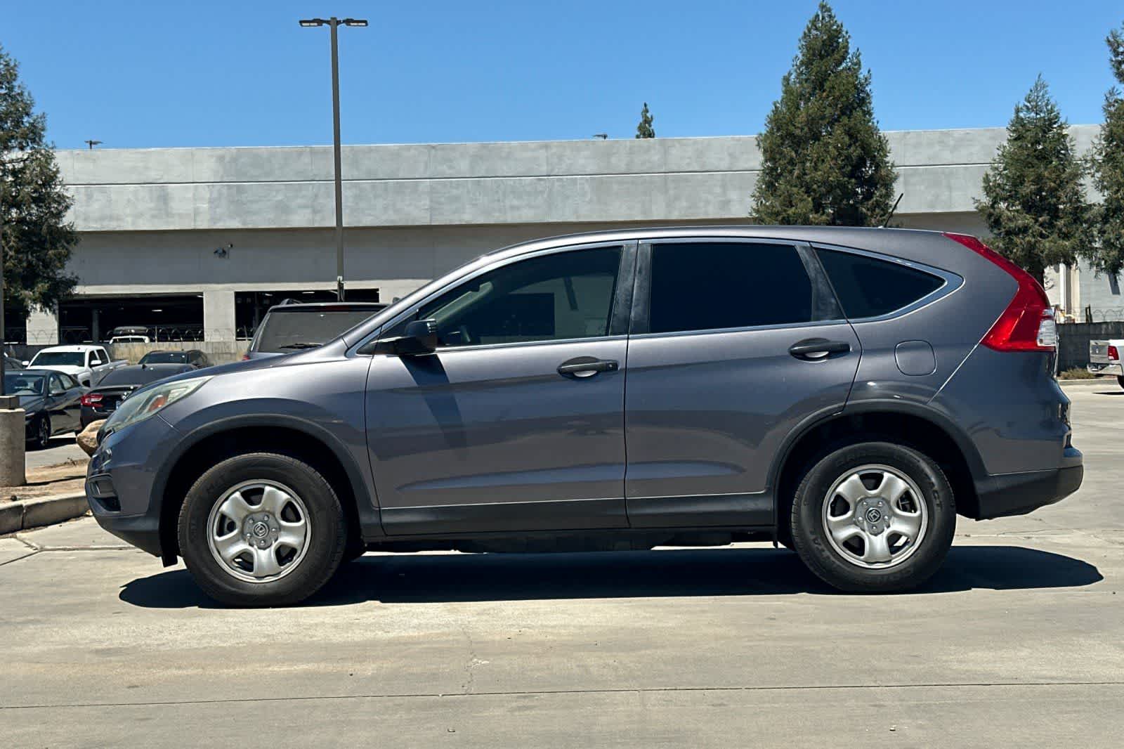 2016 Honda CR-V LX - Photo 6