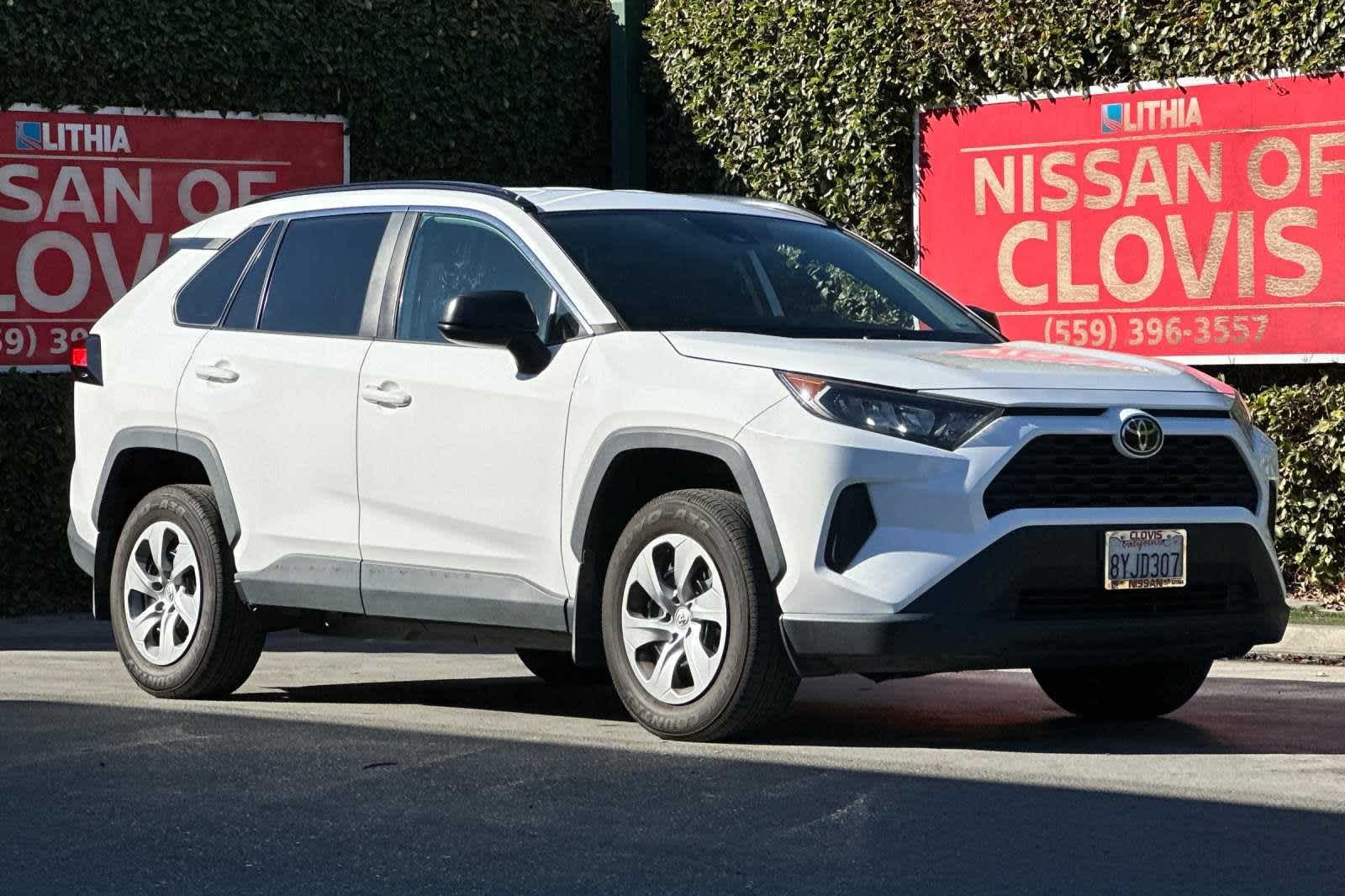 2021 Toyota RAV4 LE 10