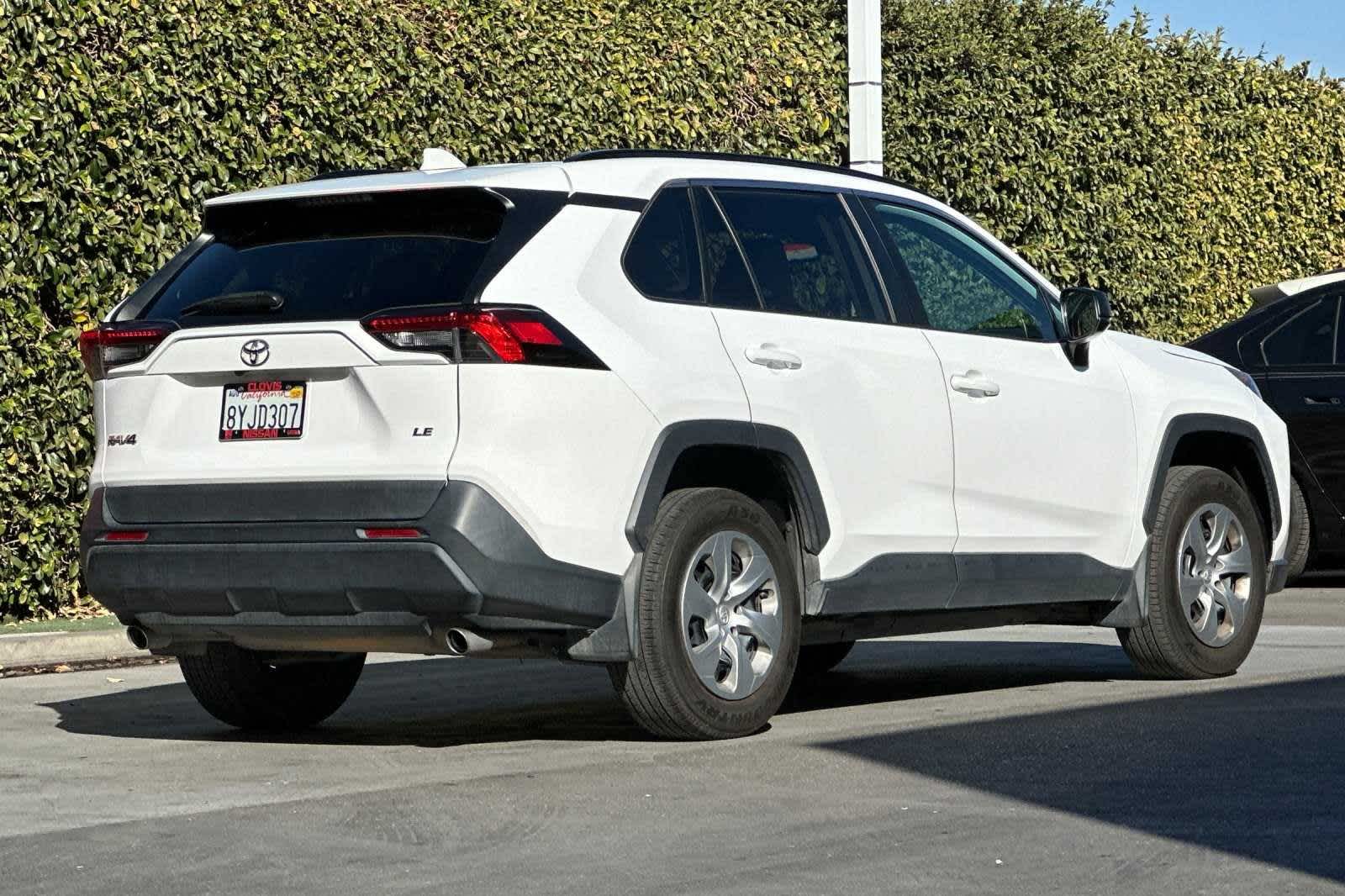 2021 Toyota RAV4 LE 3